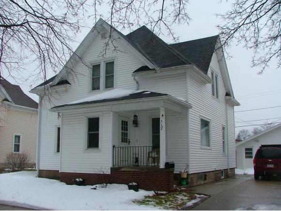 512 E Summer St Property Photo 1