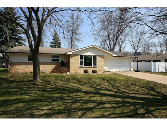 1242 Echo Ln Property Photo 1
