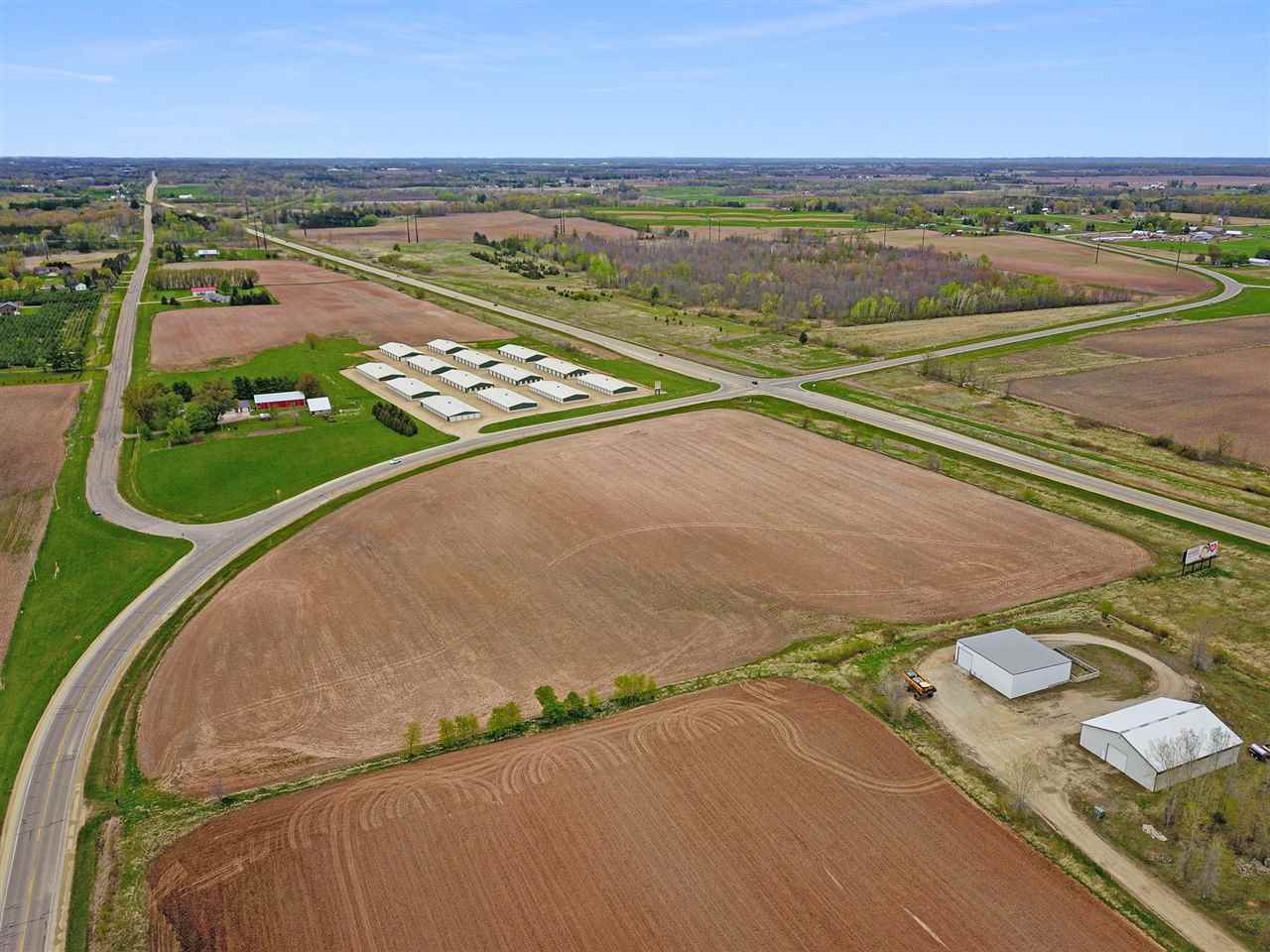 Hwy D Property Photo 1