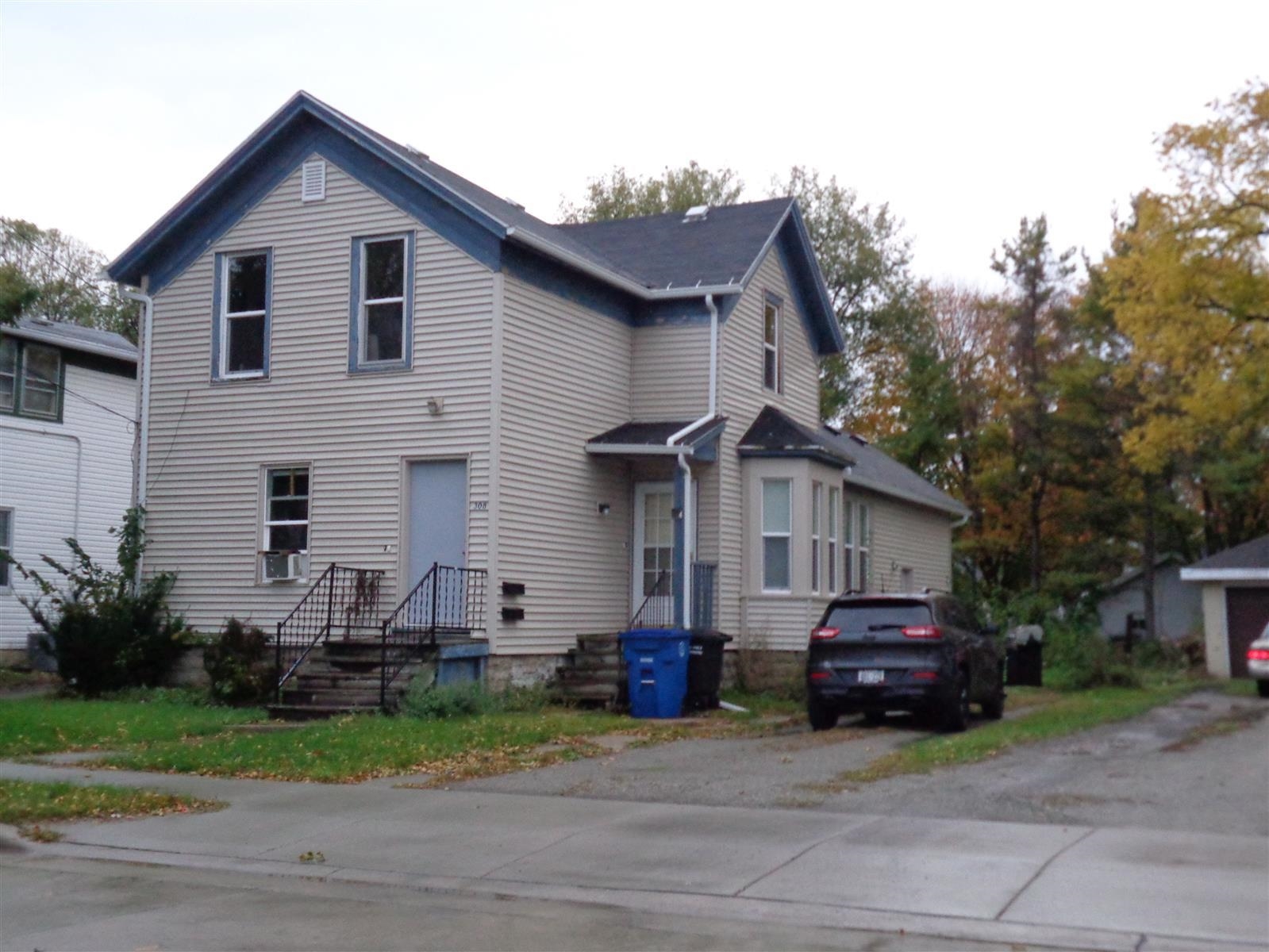308 E Parkway Avenue Property Photo 1