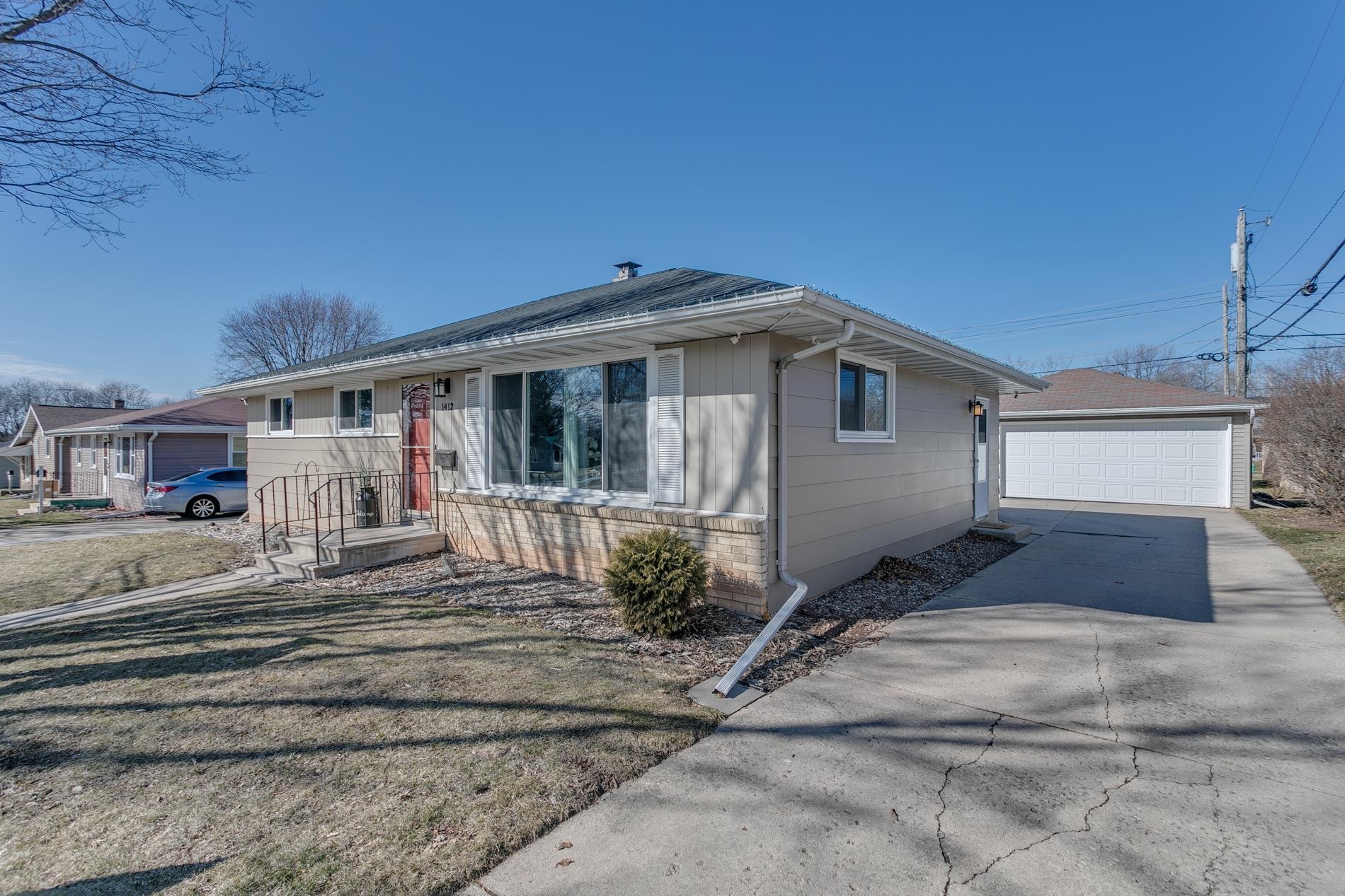 1412 W Lindbergh Street Property Photo 1