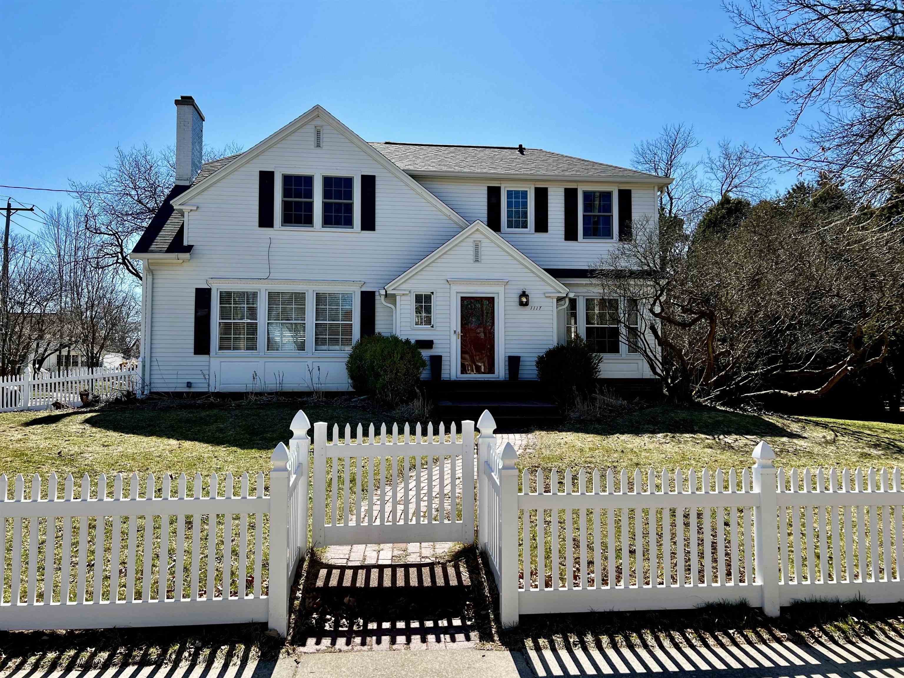 1117 Nicolet Boulevard Property Photo 1