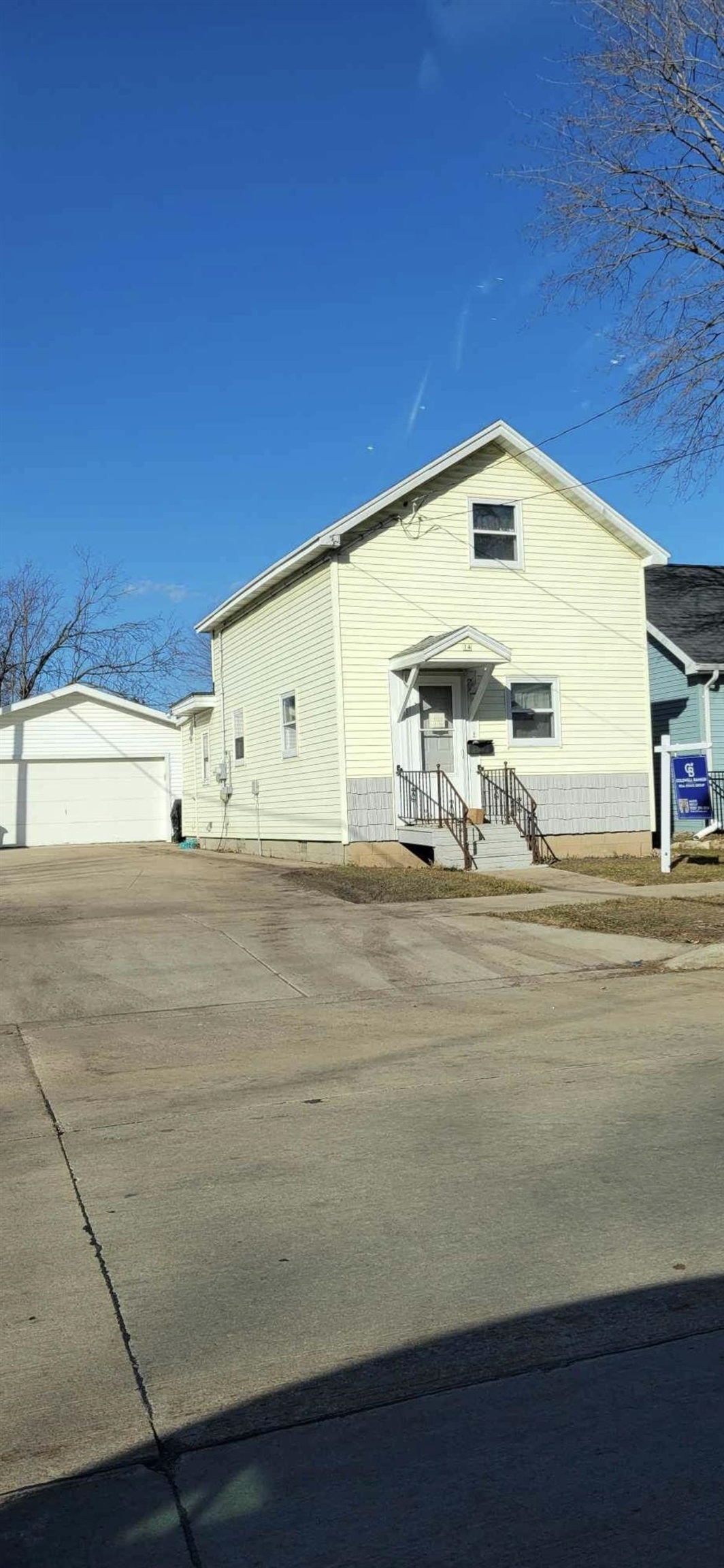 14 E Nevada Avenue Property Photo 1