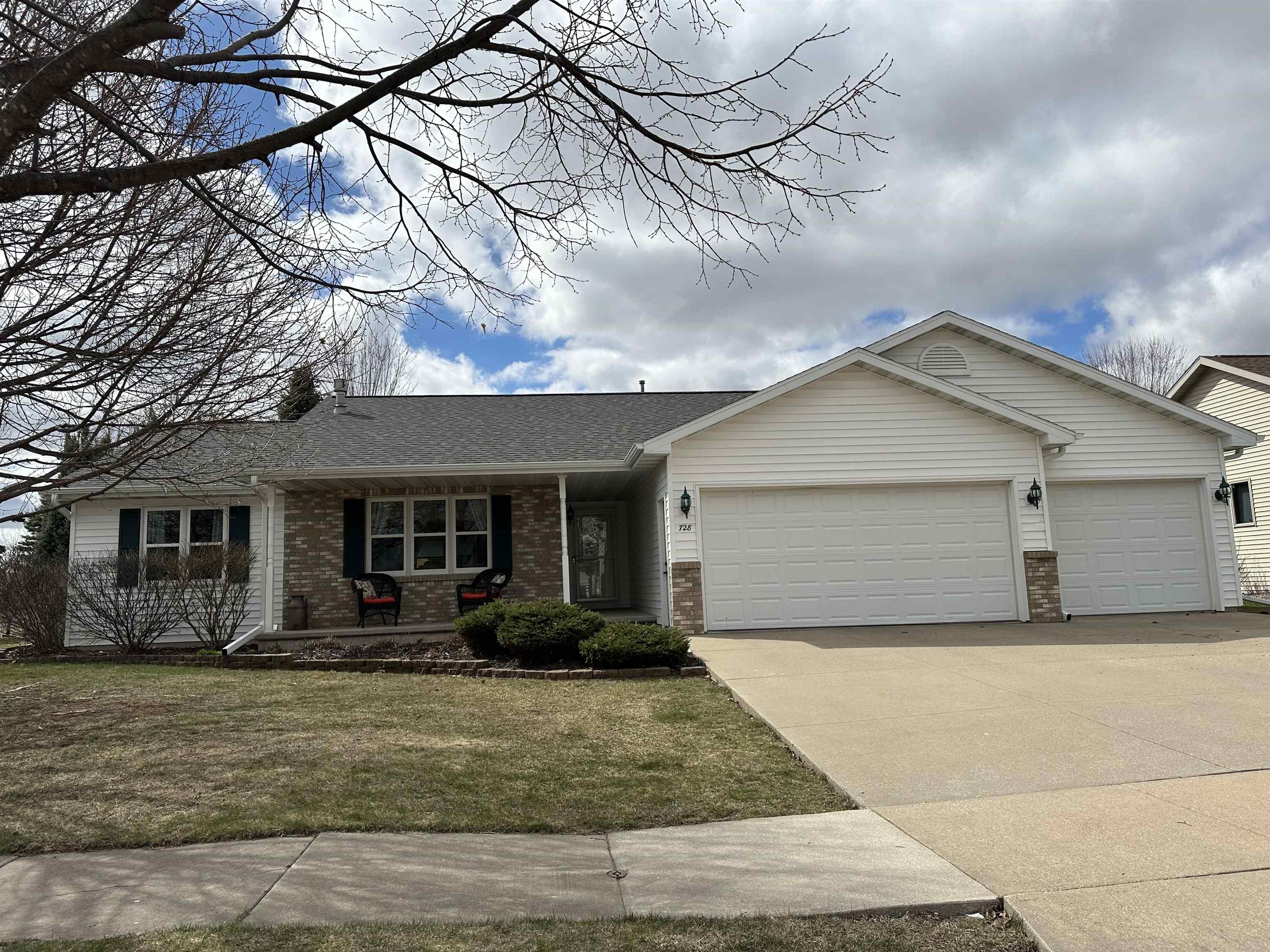 728 Rundquist Way Property Photo 1