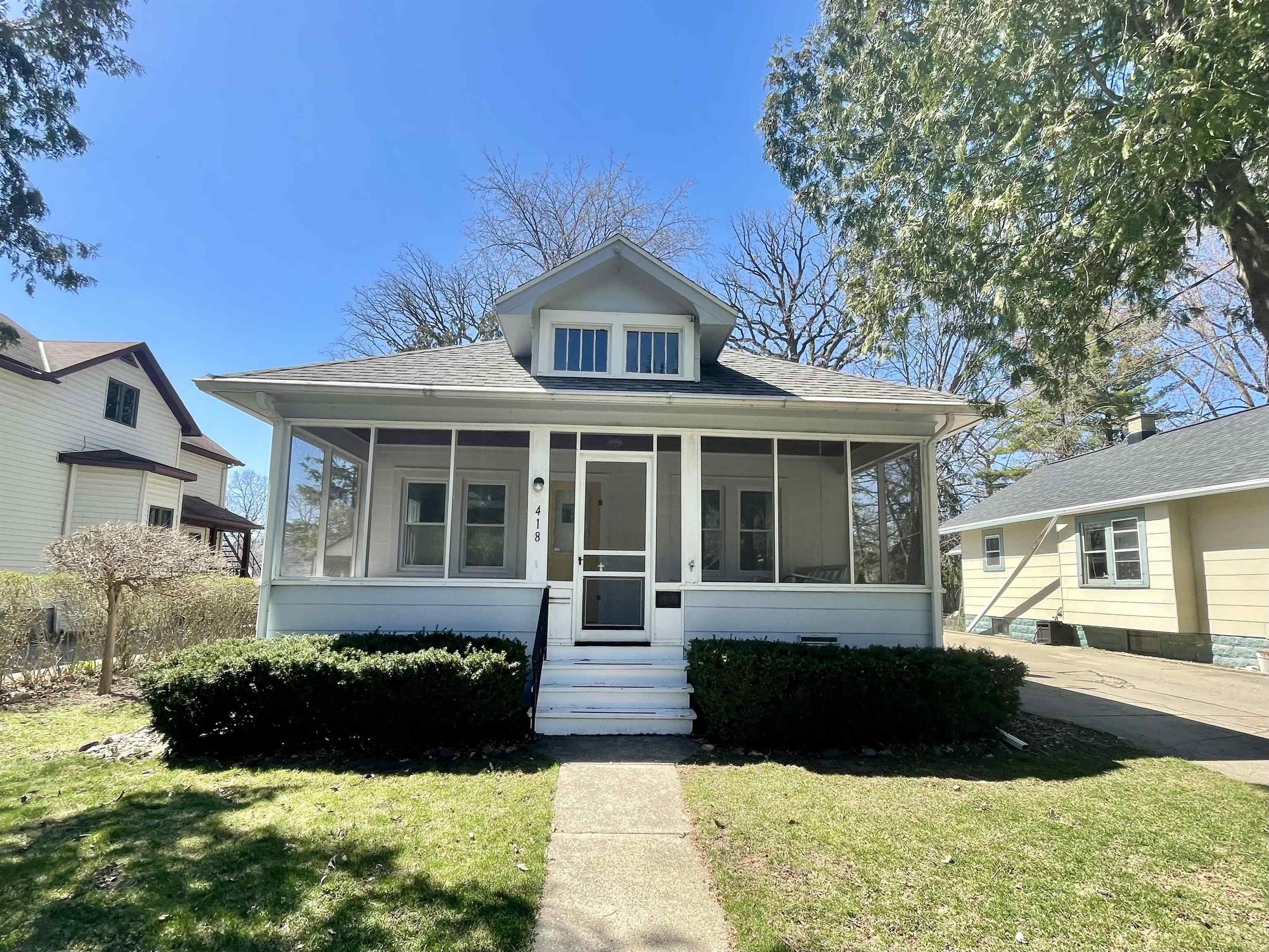 418 12th Street Property Photo 1