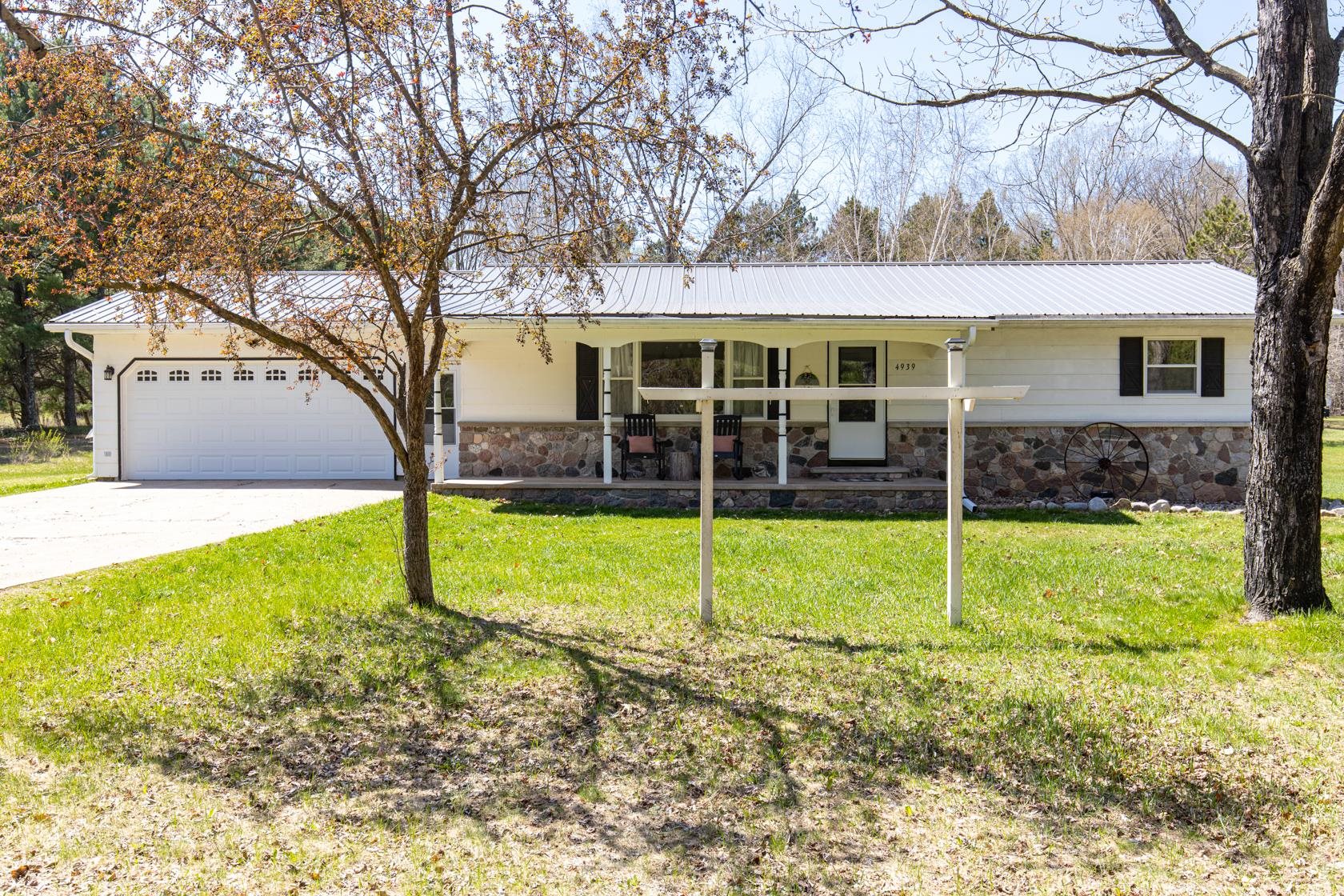 N4939 Pine Lane Property Photo 1