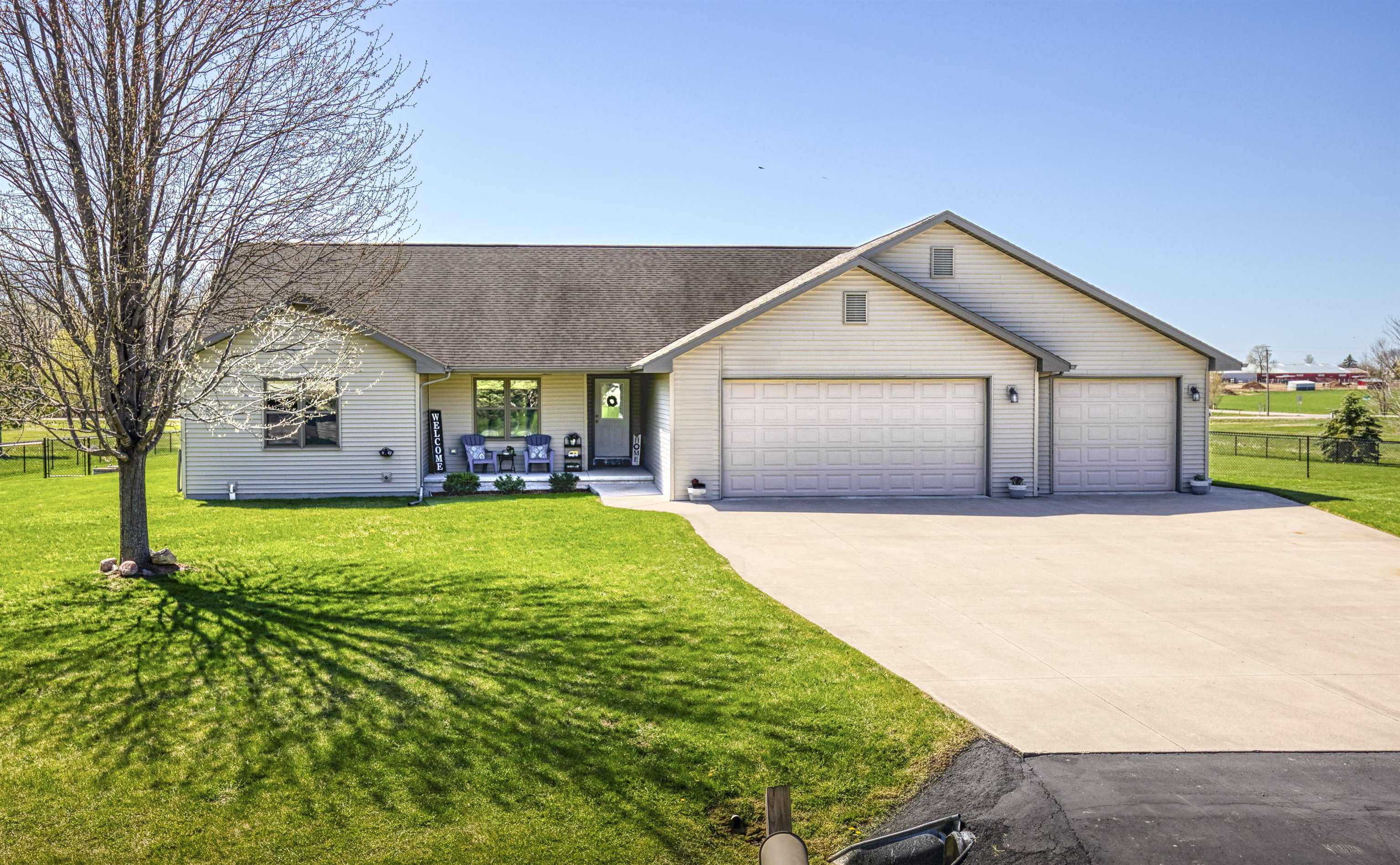 3277 Wismer Lane Property Photo 1