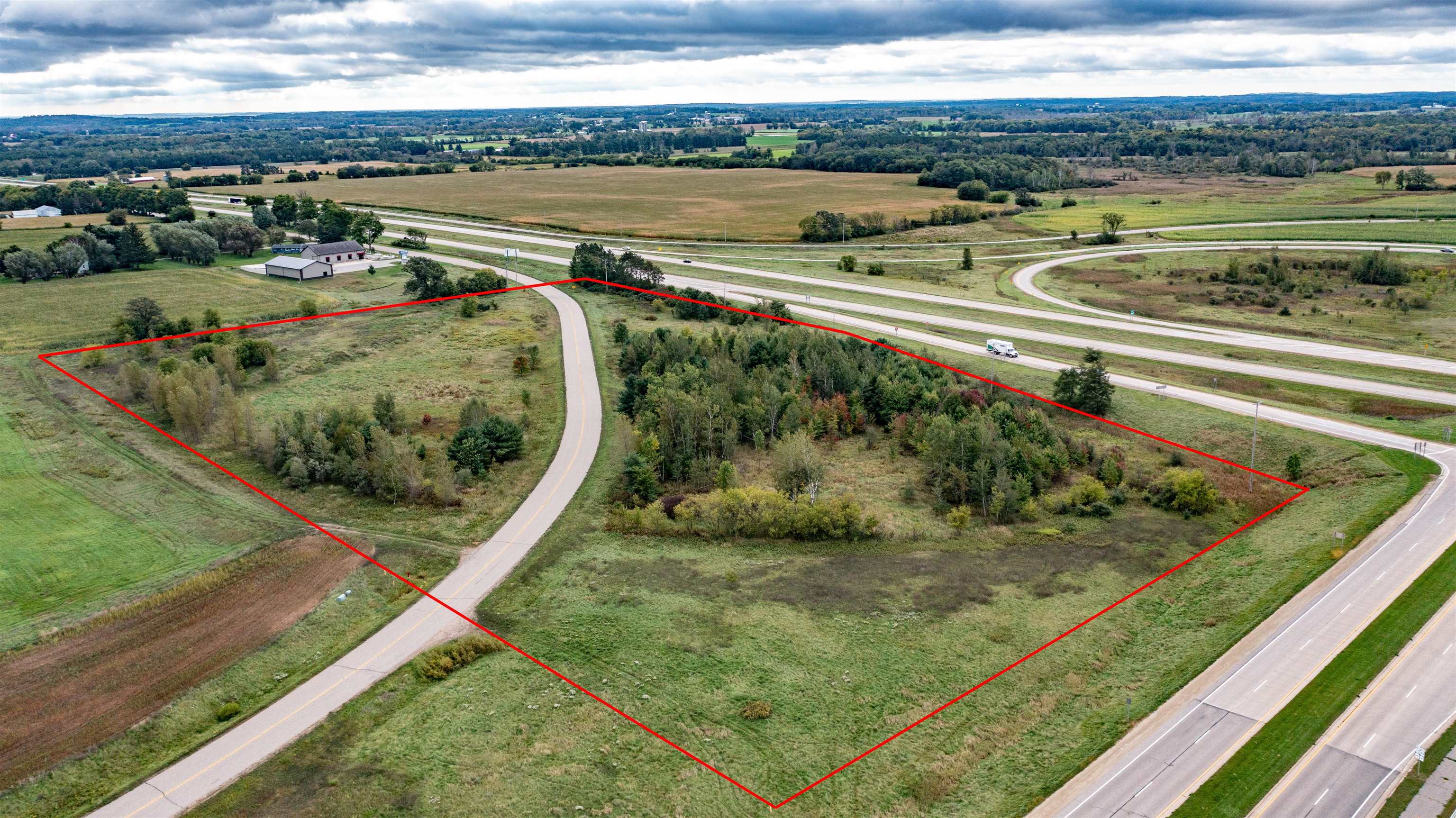 Runway Drive Property Photo 1