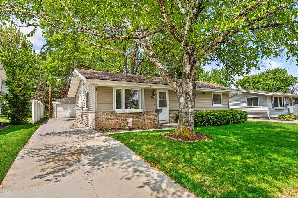 1101 Armory Place Property Photo 1