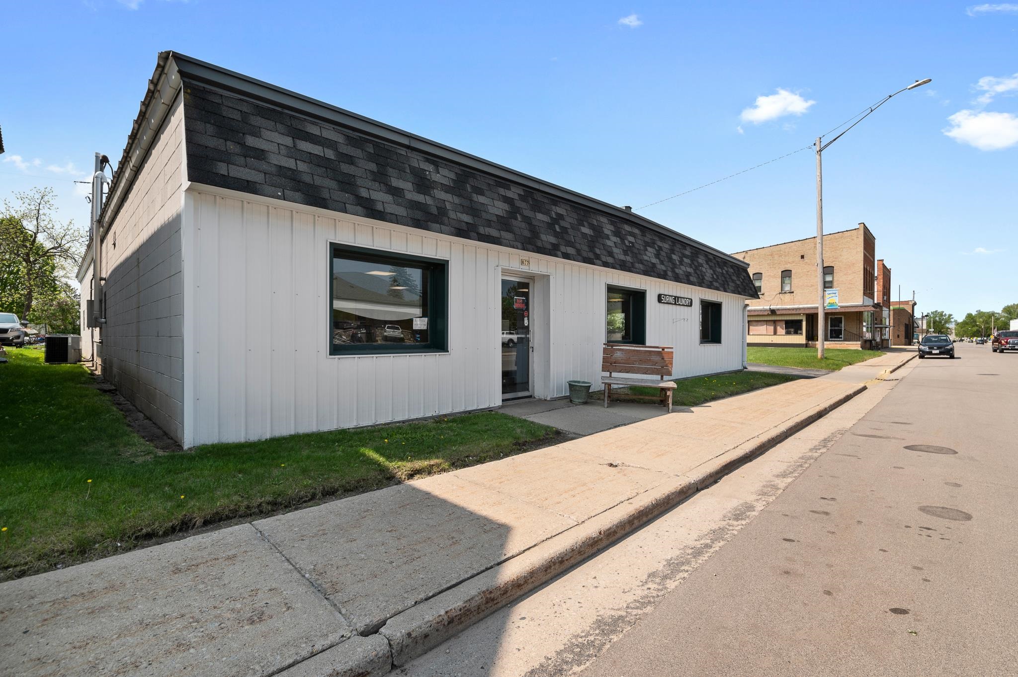 817 E Main Street Property Photo 1