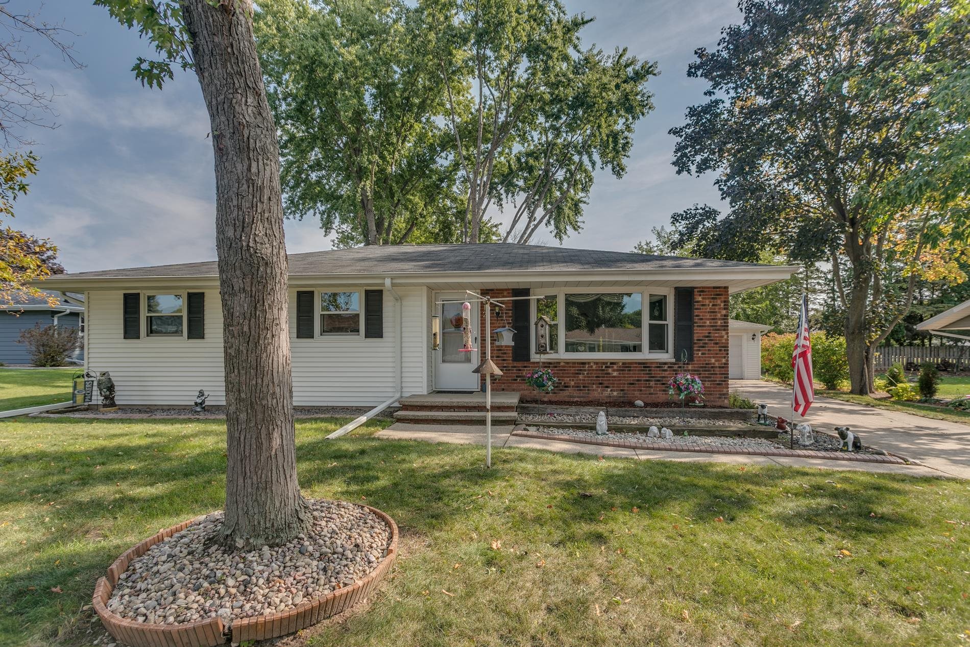 612 Meadow Lane Property Photo 1