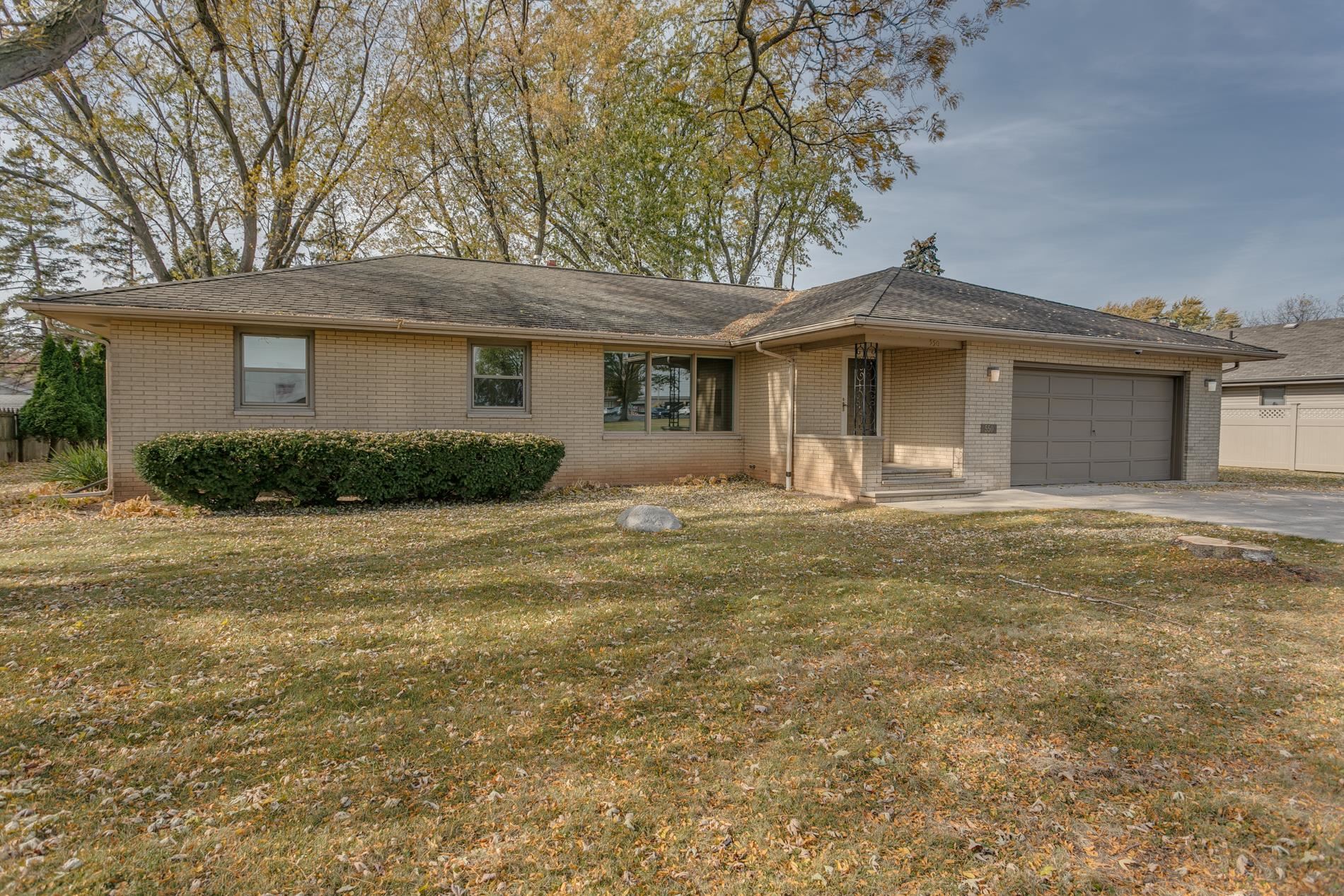 550 Spring Road Drive Property Photo 1