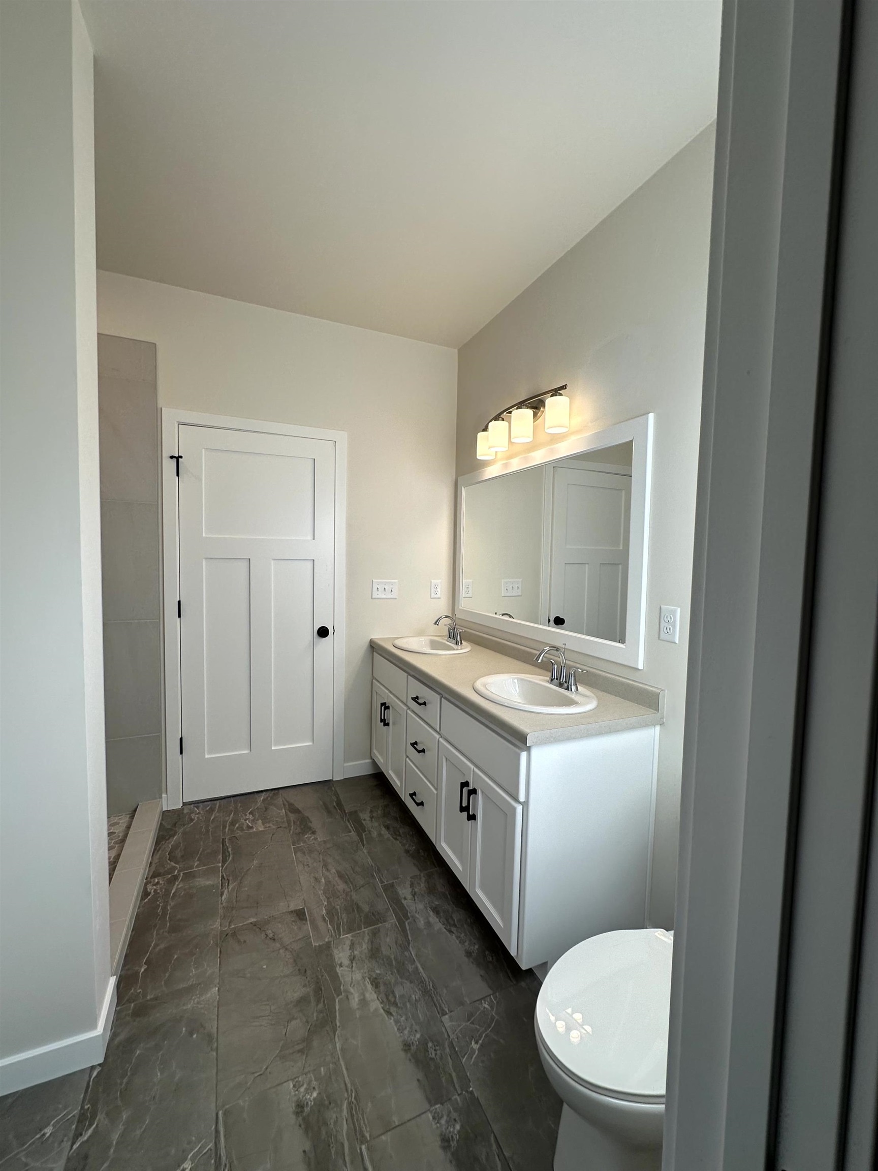 1438 Crossroads Drive Property Photo 12