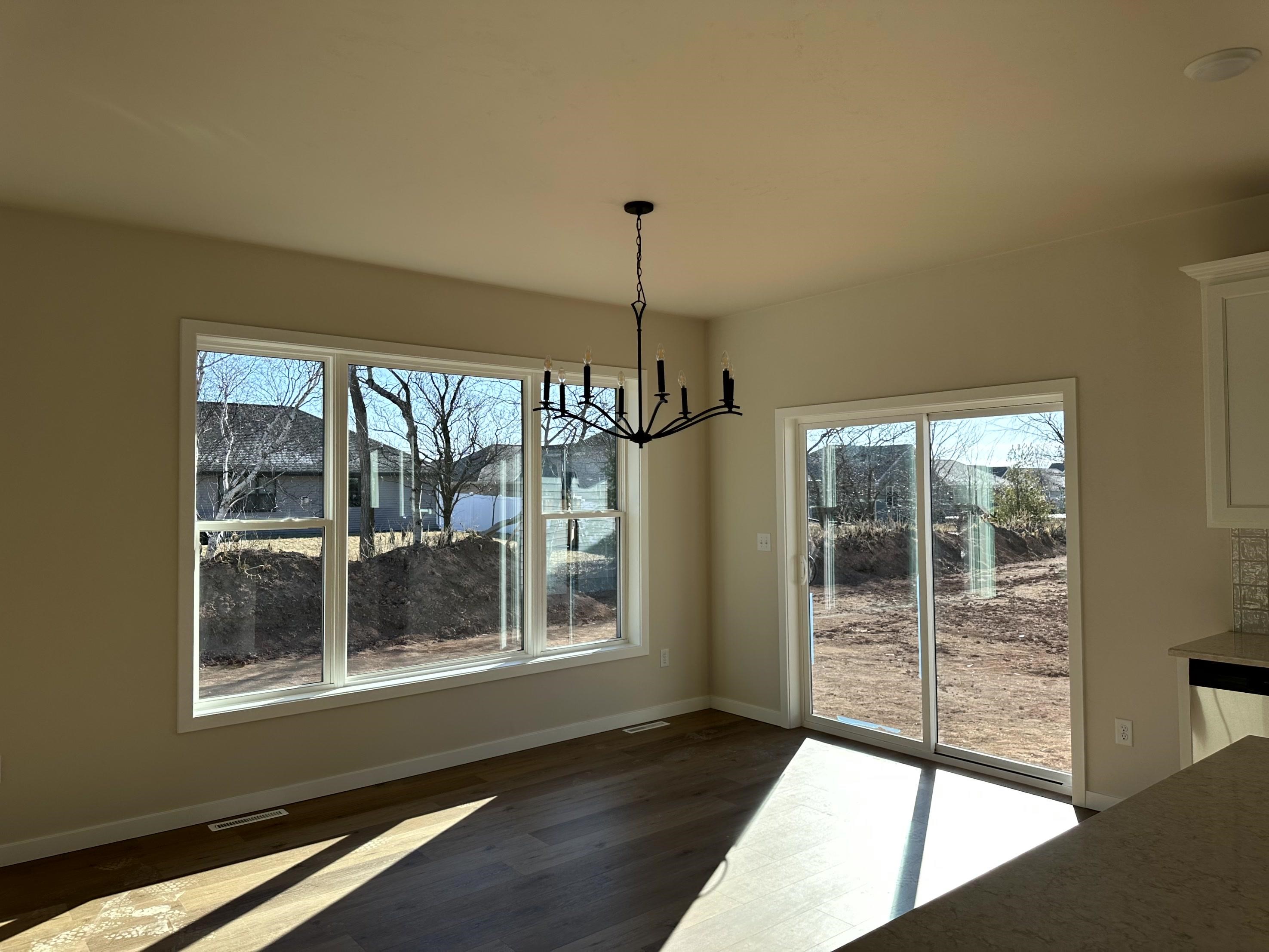 1432 Crossroads Drive Property Photo 5