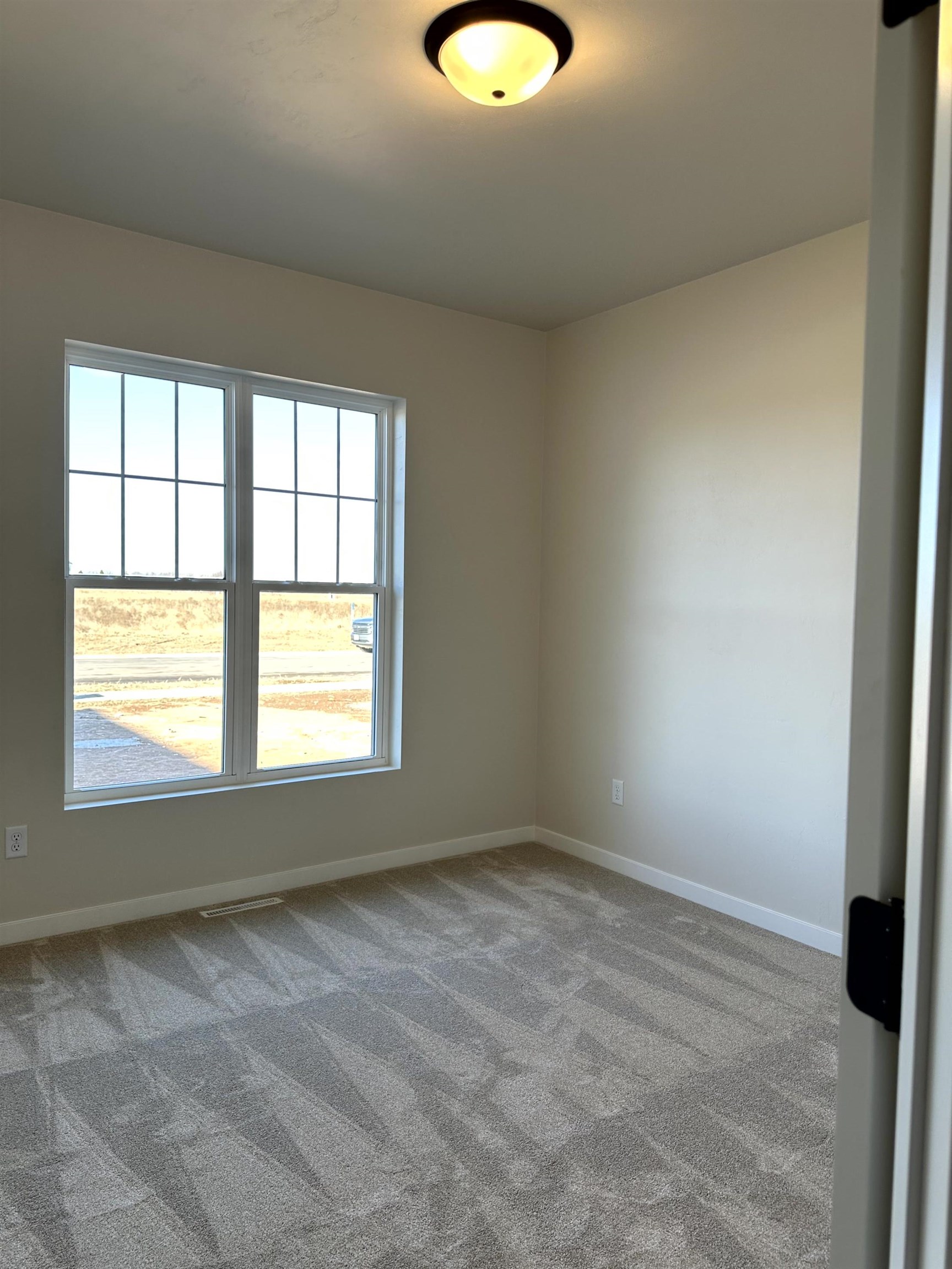 1432 Crossroads Drive Property Photo 13
