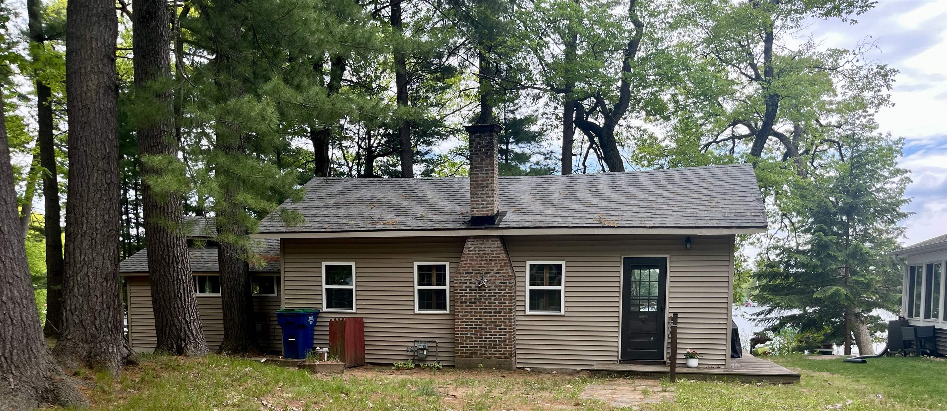 E1747 PINE RIDGE Lane