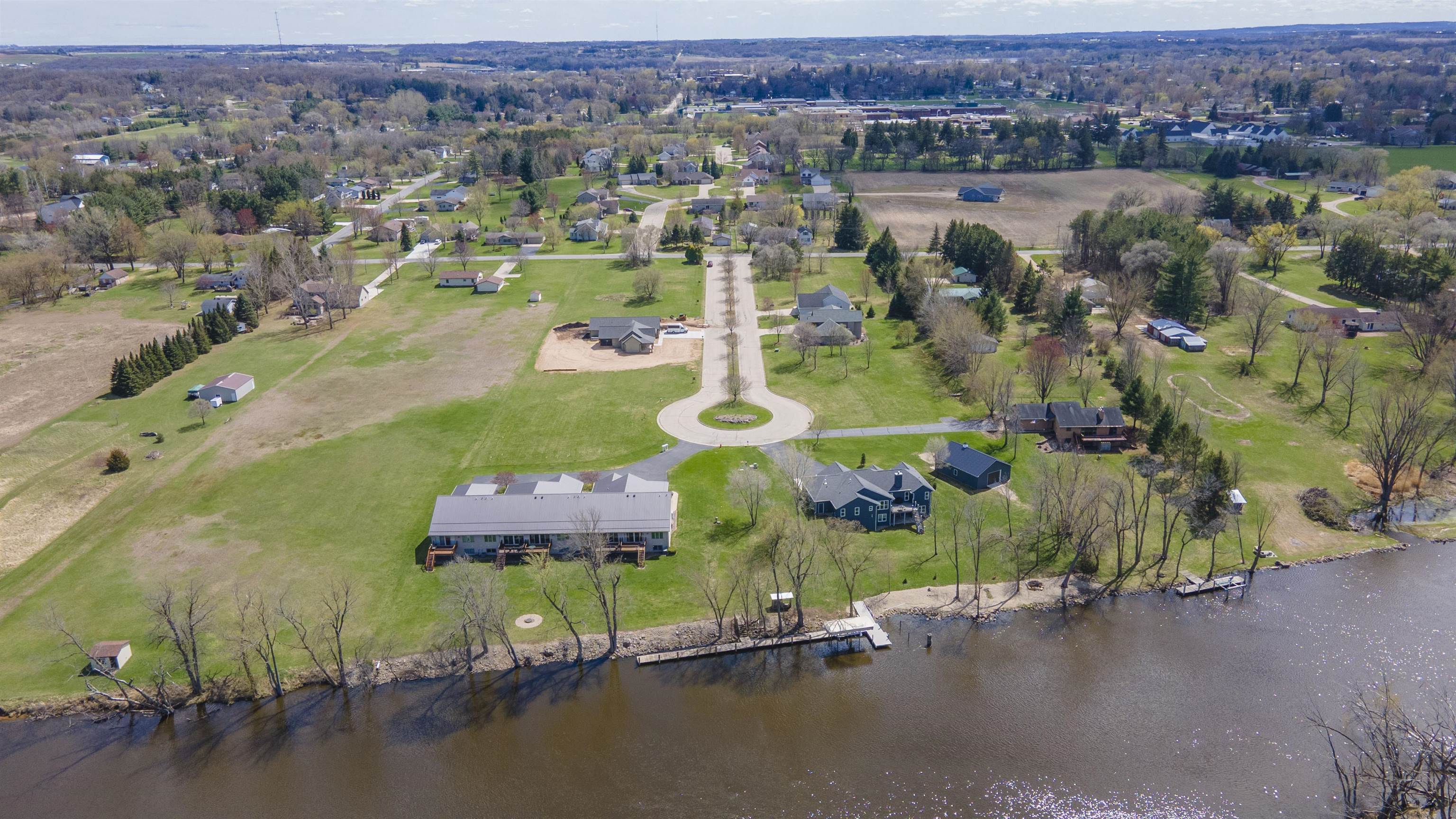 VOYAGERS Trail