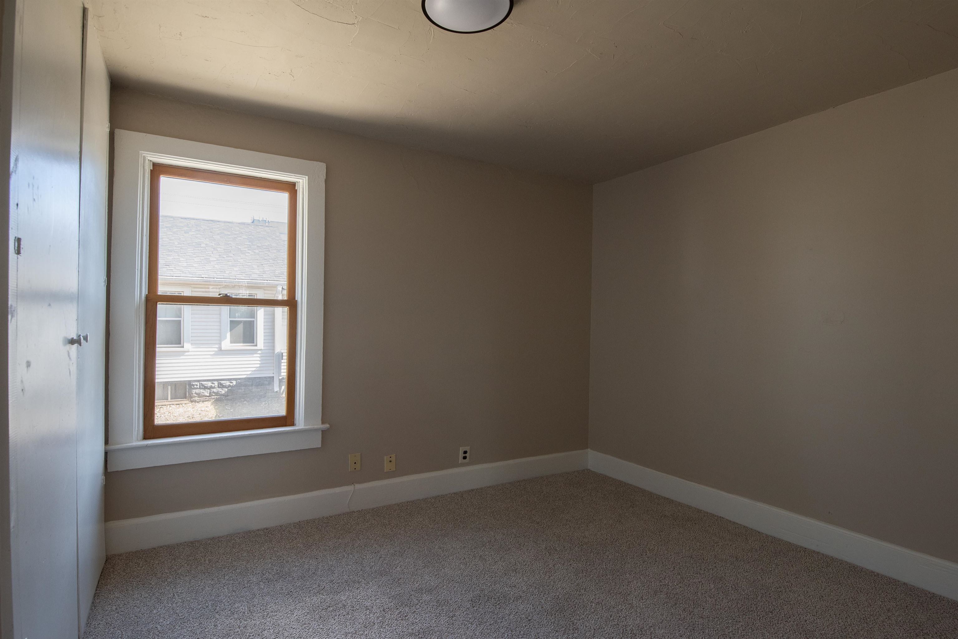 609 10th Avenue Property Photo 5
