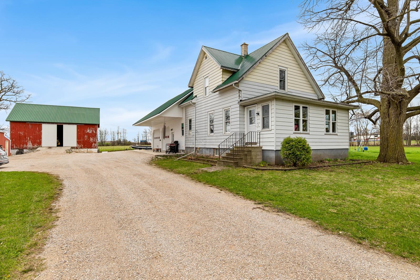 N2226 State Road 57 Property Photo 1