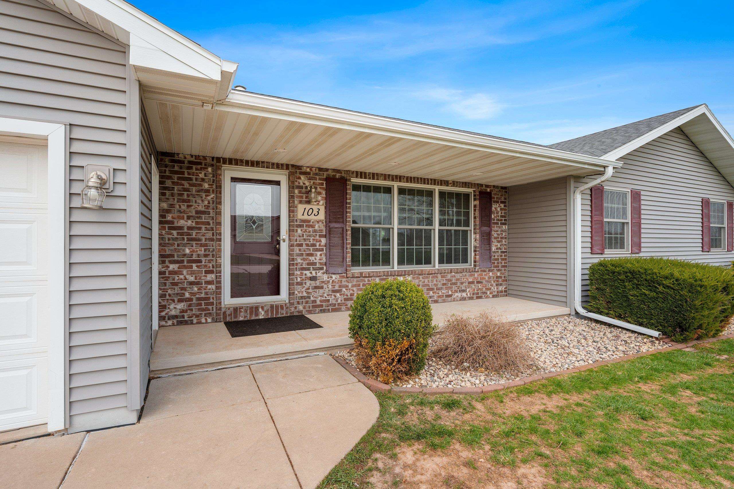 103 Norman Lane Property Photo 2