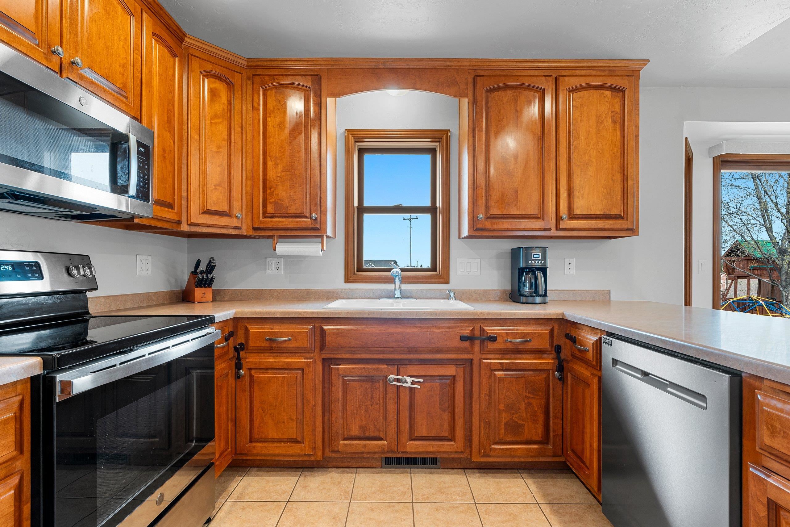 103 Norman Lane Property Photo 4