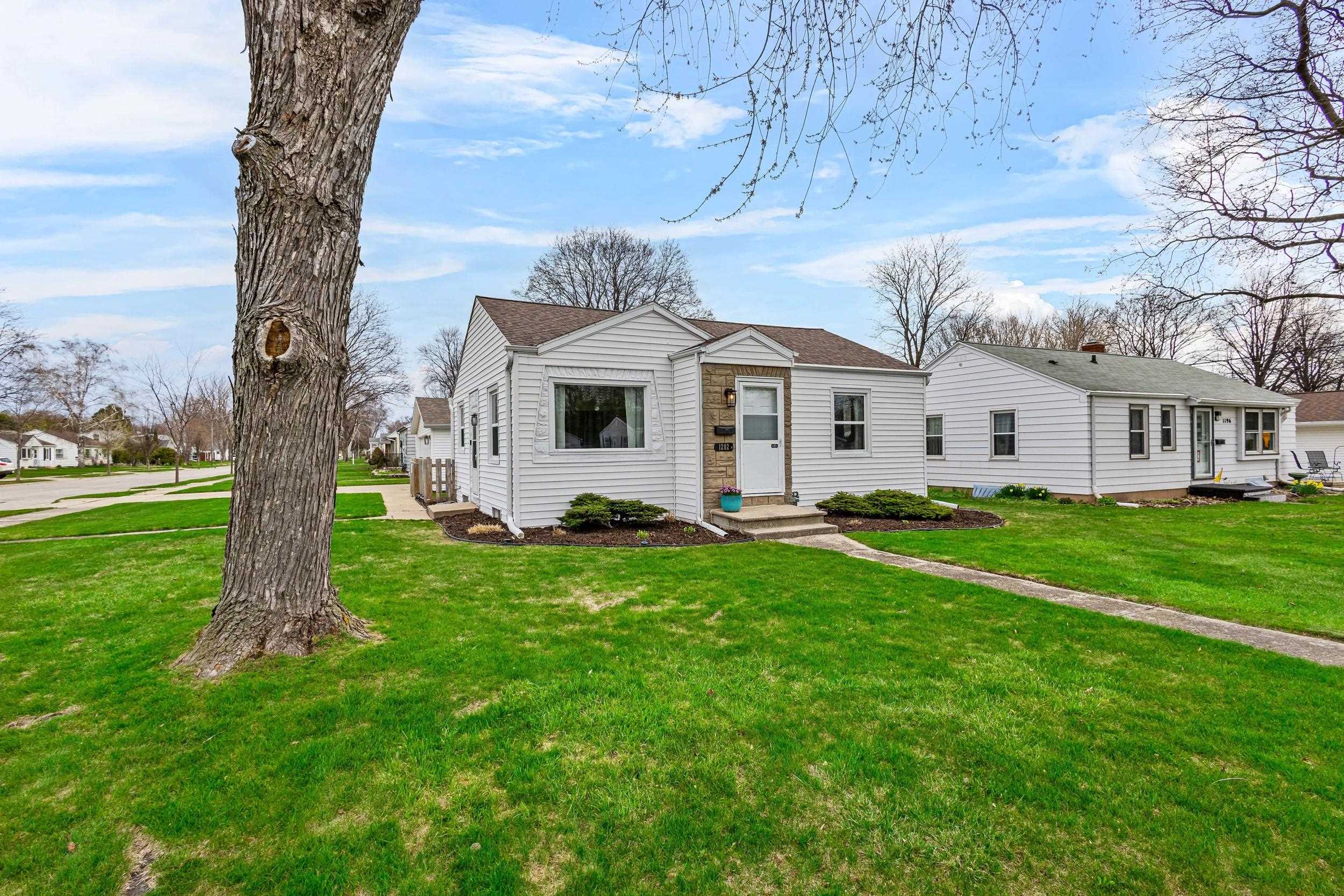 1202 8th Street Property Photo 34