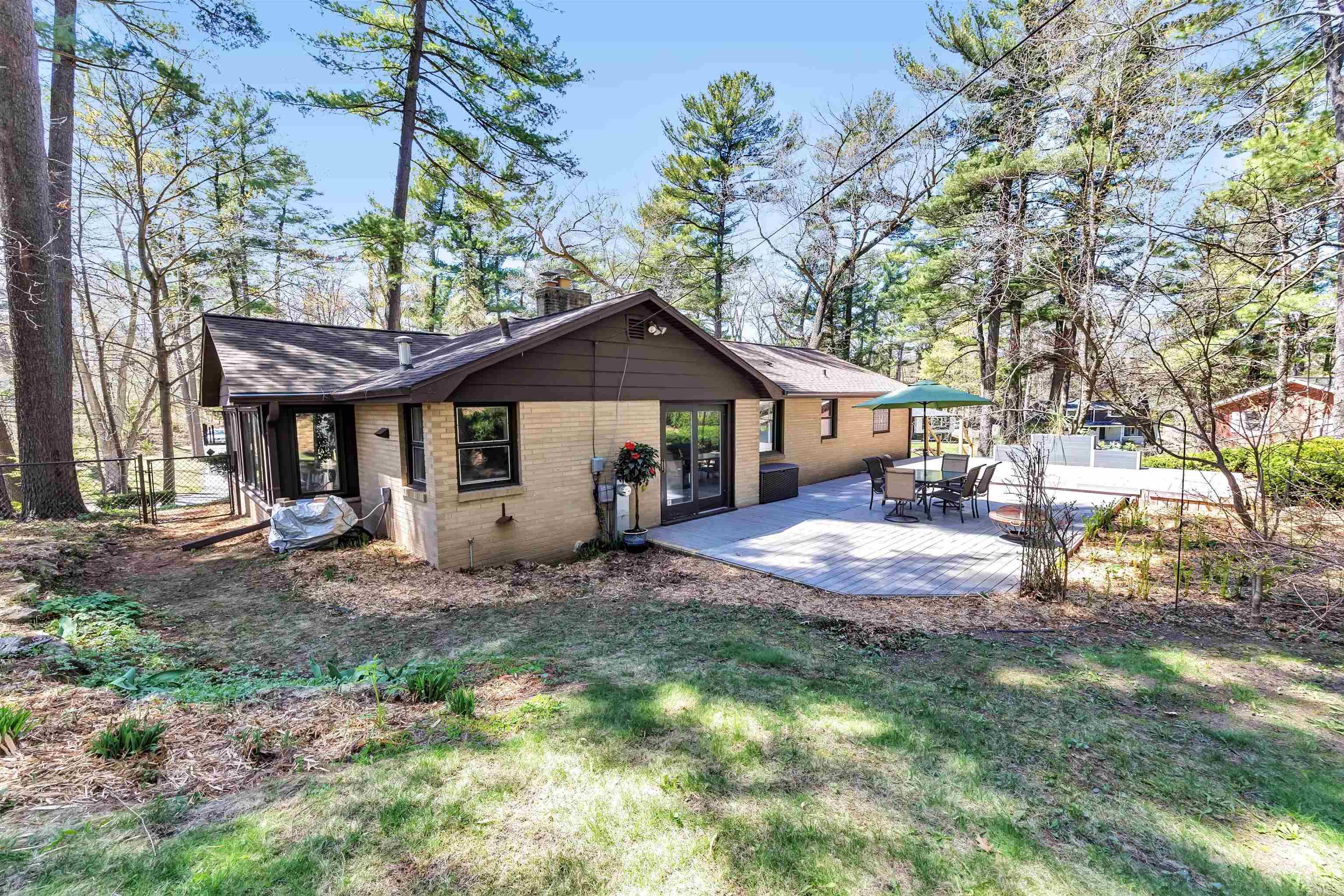 748 Laverne Drive Property Photo 33