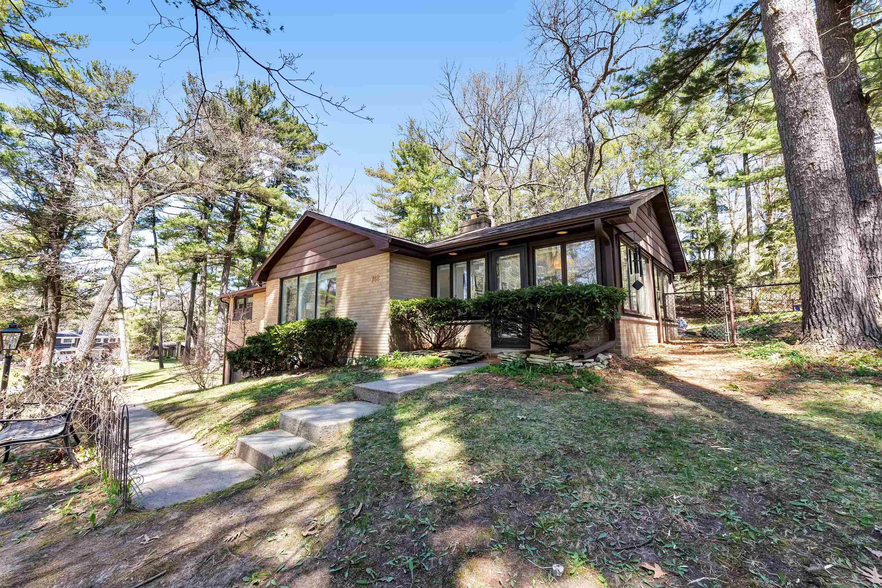 748 Laverne Drive Property Photo 34