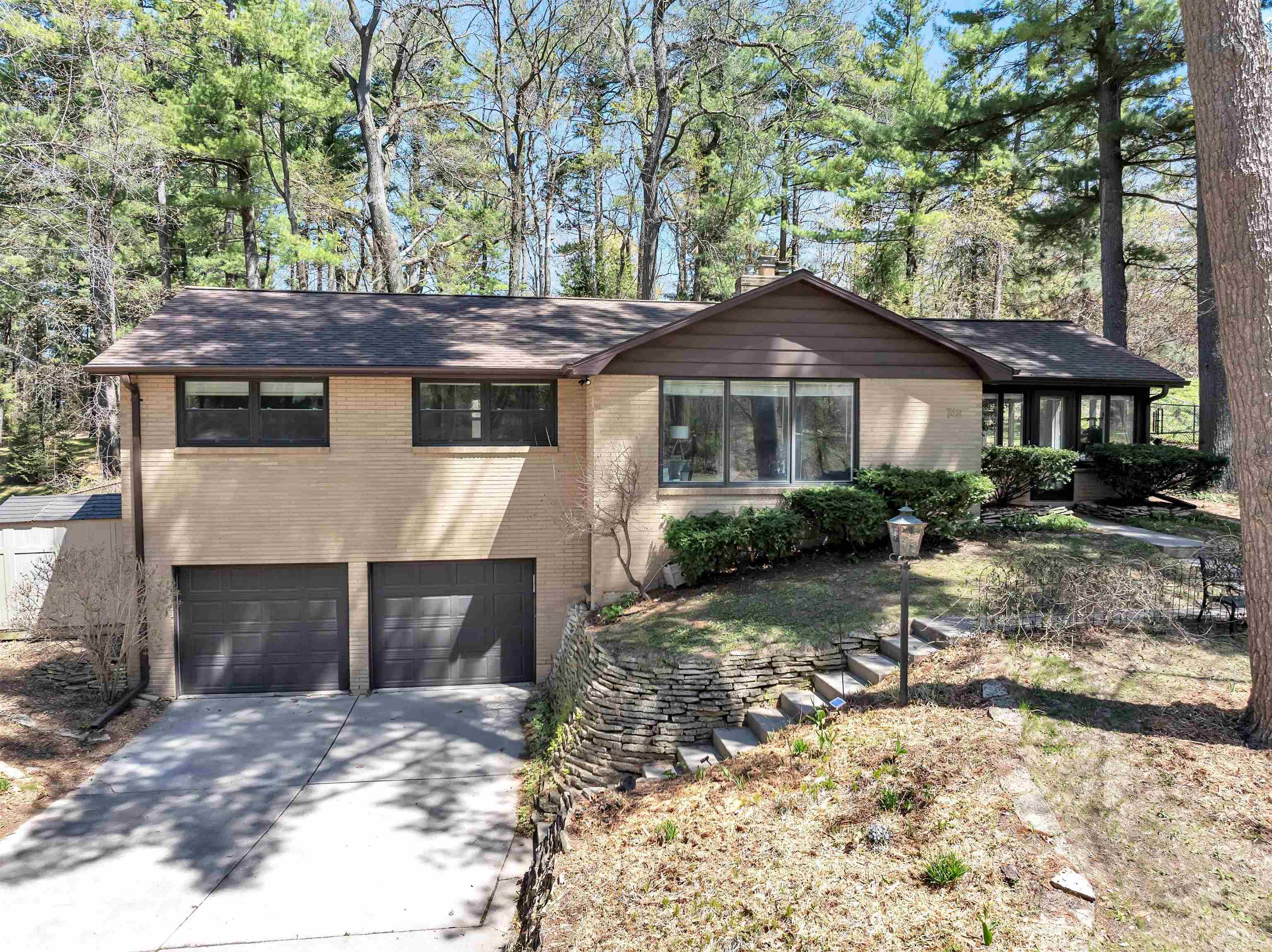 748 Laverne Drive Property Photo 38