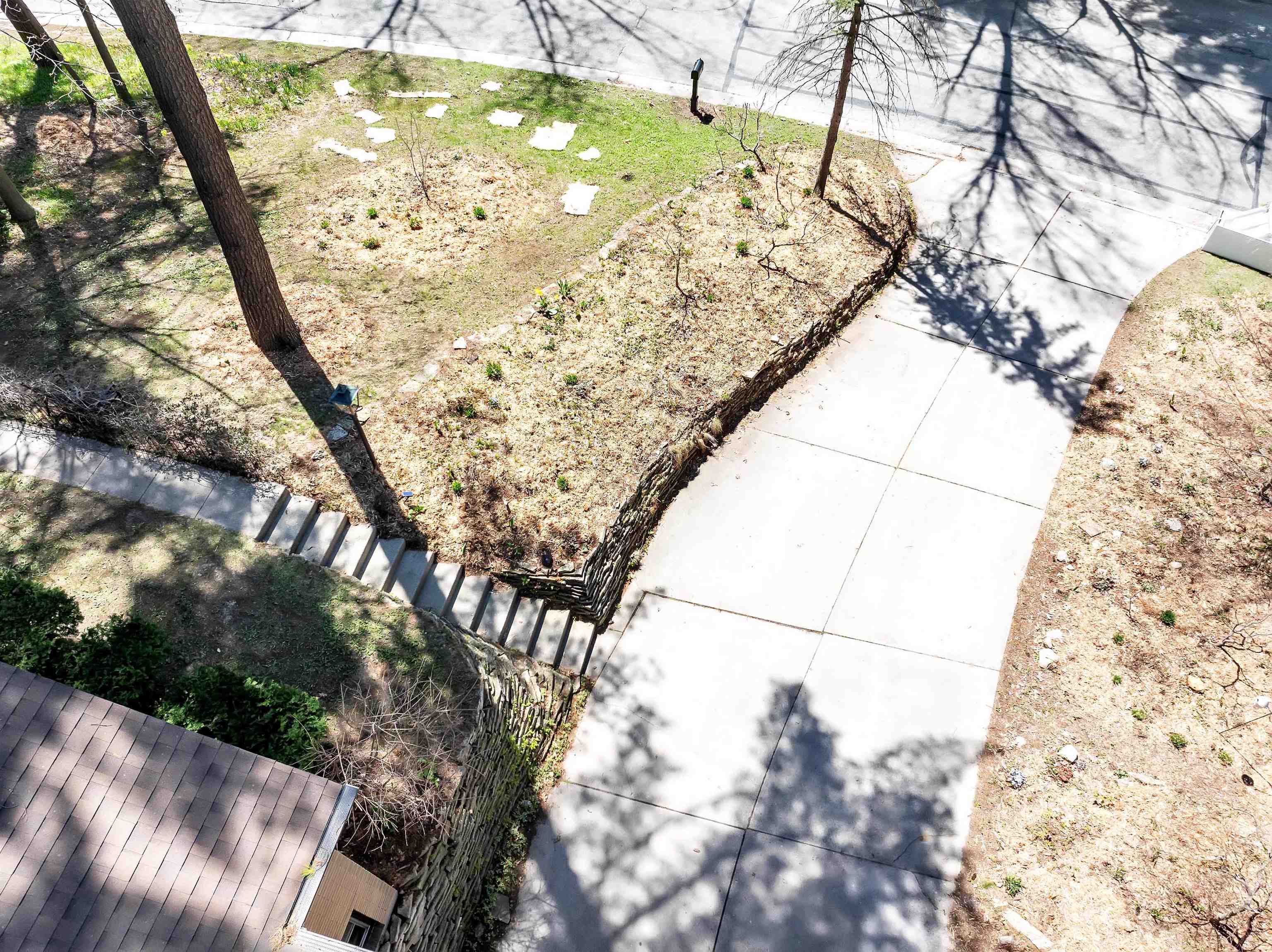 748 Laverne Drive Property Photo 39