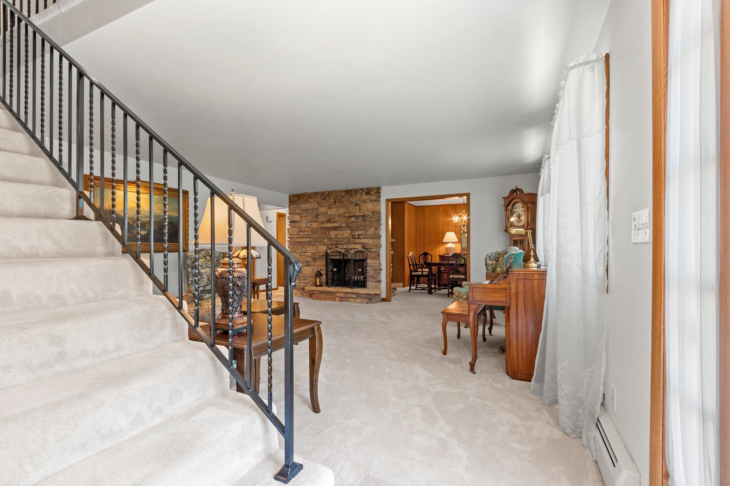 2289 Northwood Road Property Photo 4