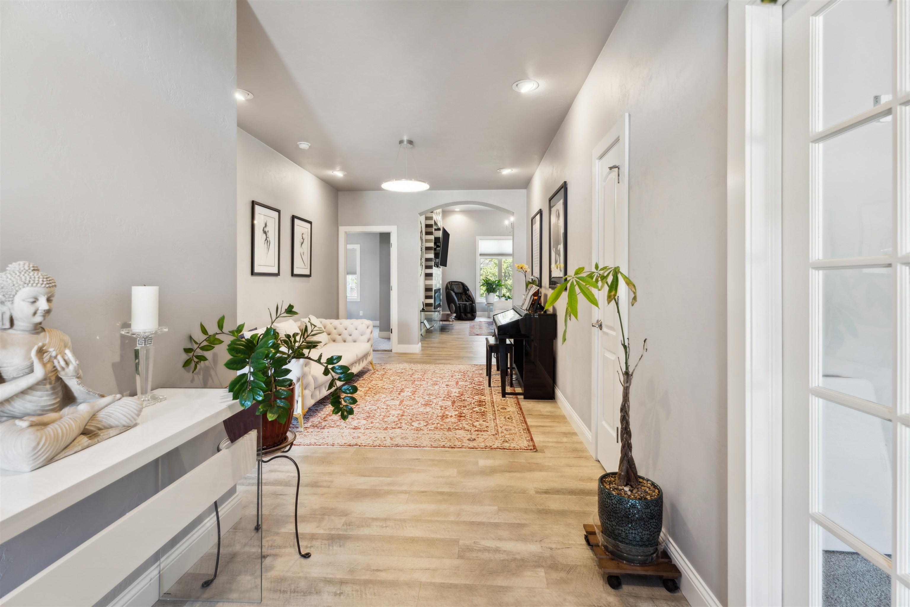 900 Woodcrest Heights Drive Property Photo 2