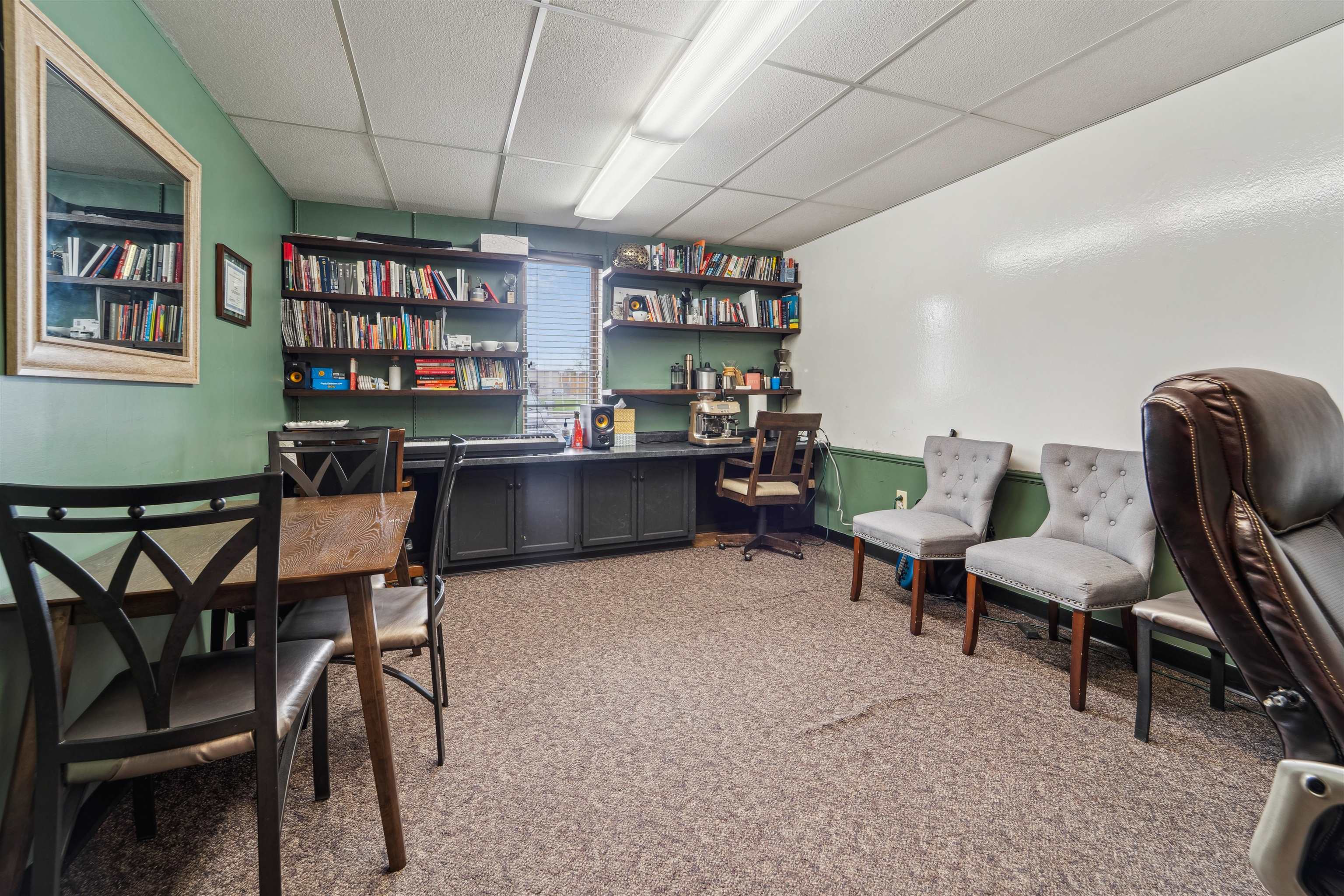 2720 N Kesting Court Property Photo 14