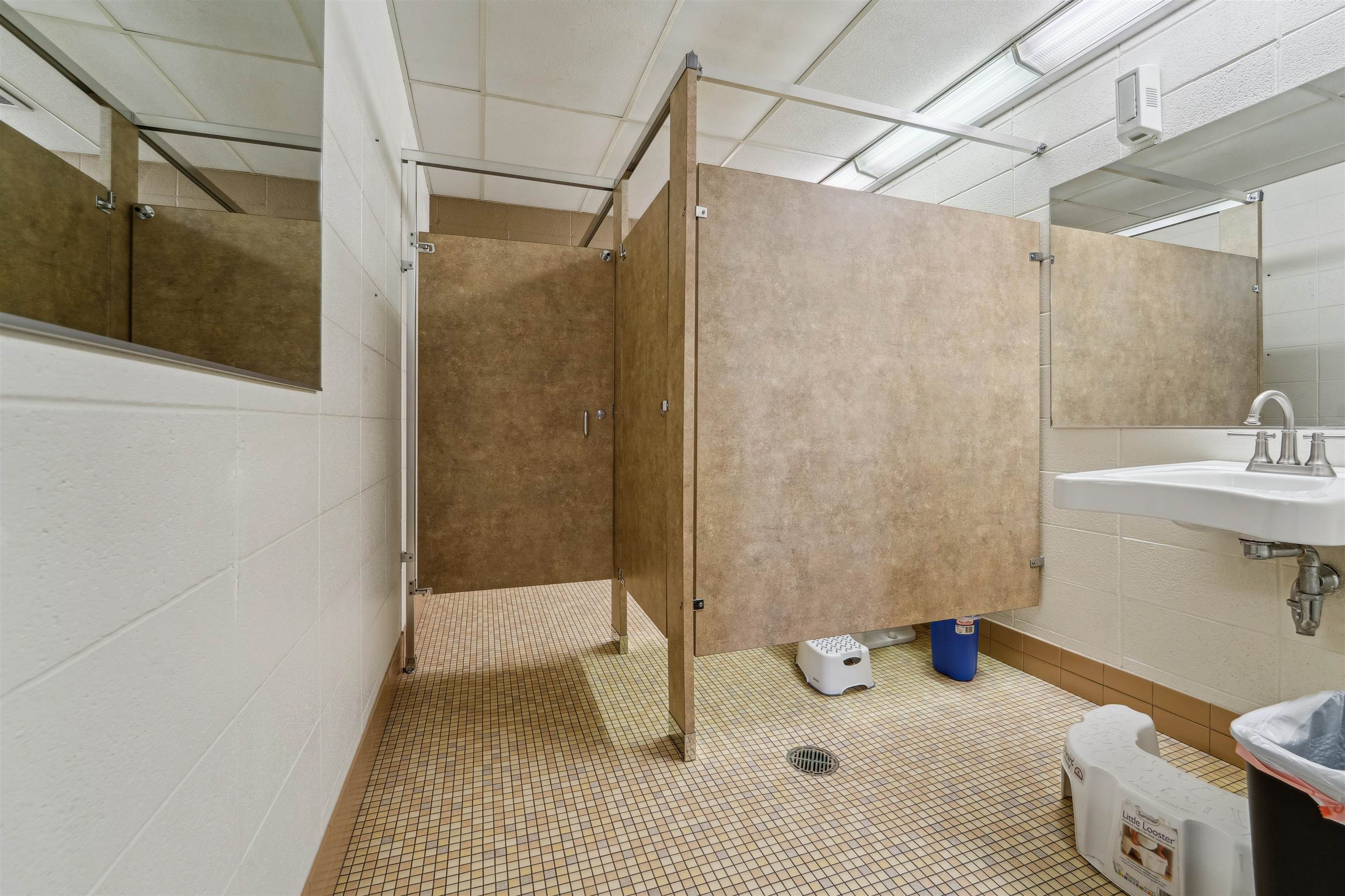 2720 N Kesting Court Property Photo 25