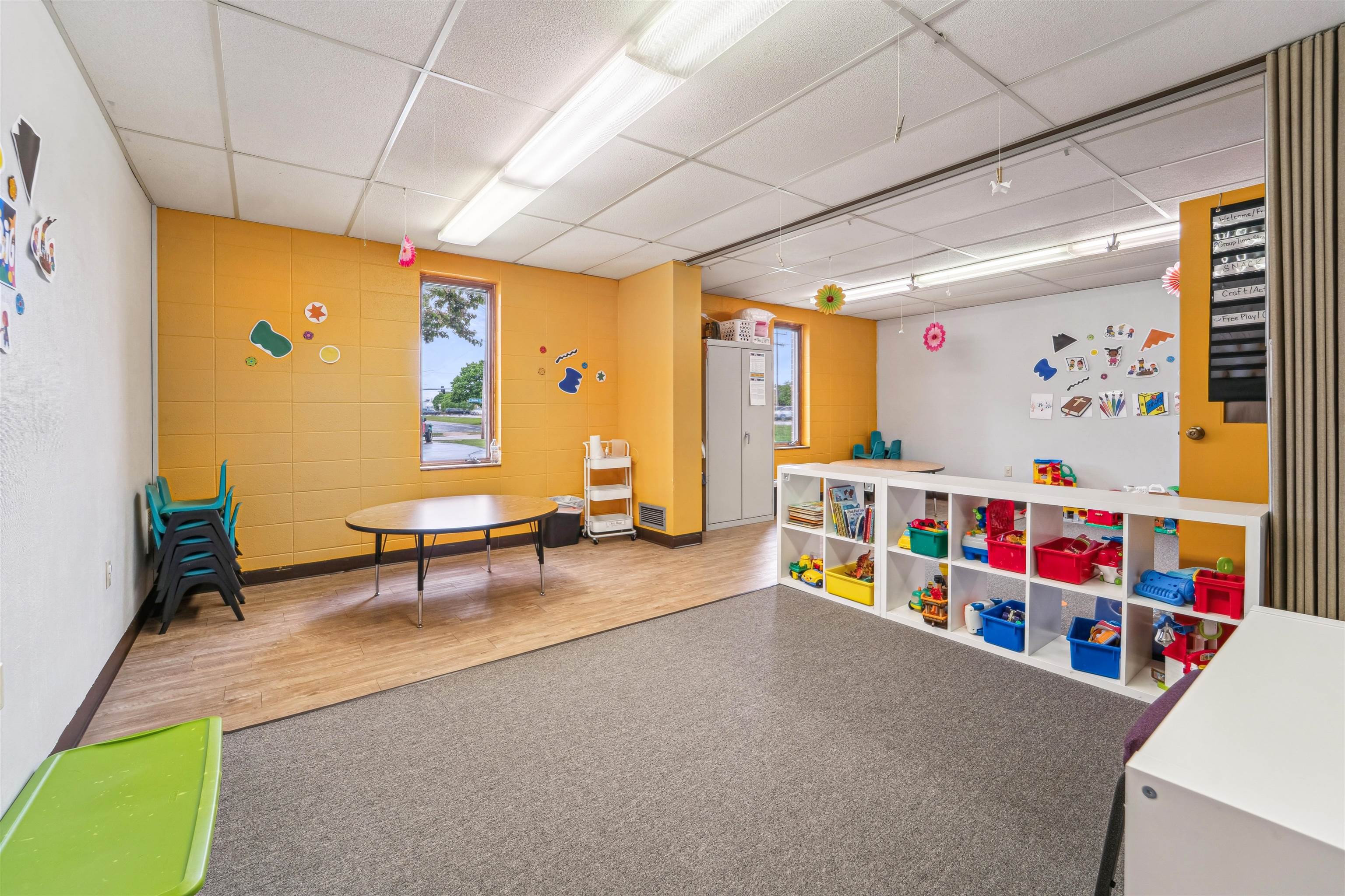 2720 N Kesting Court Property Photo 26