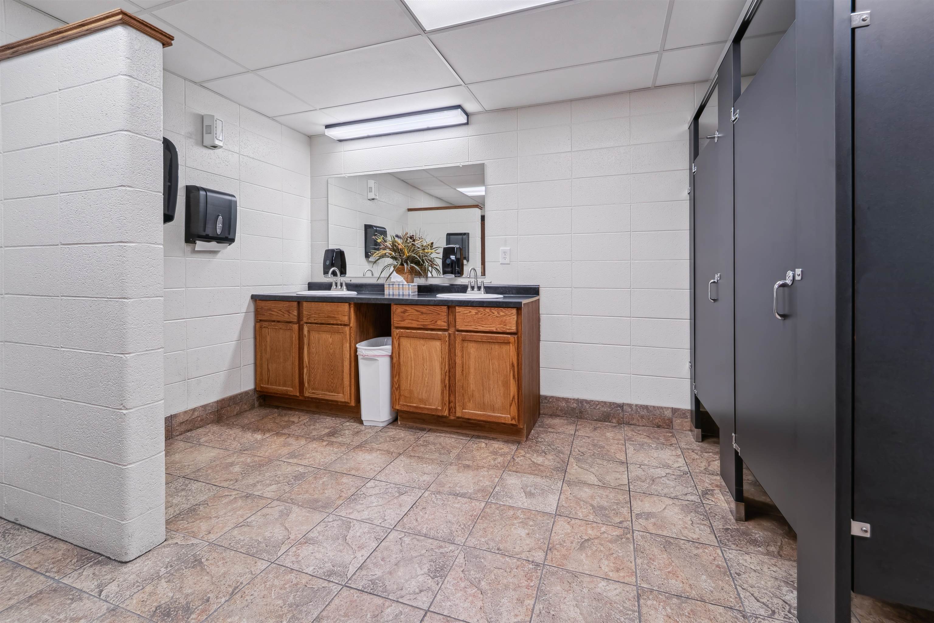 2720 N Kesting Court Property Photo 40