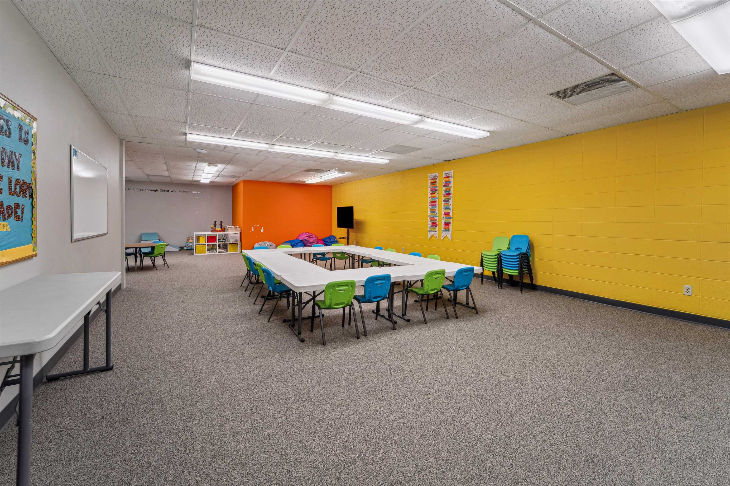 2720 N Kesting Court Property Photo 57