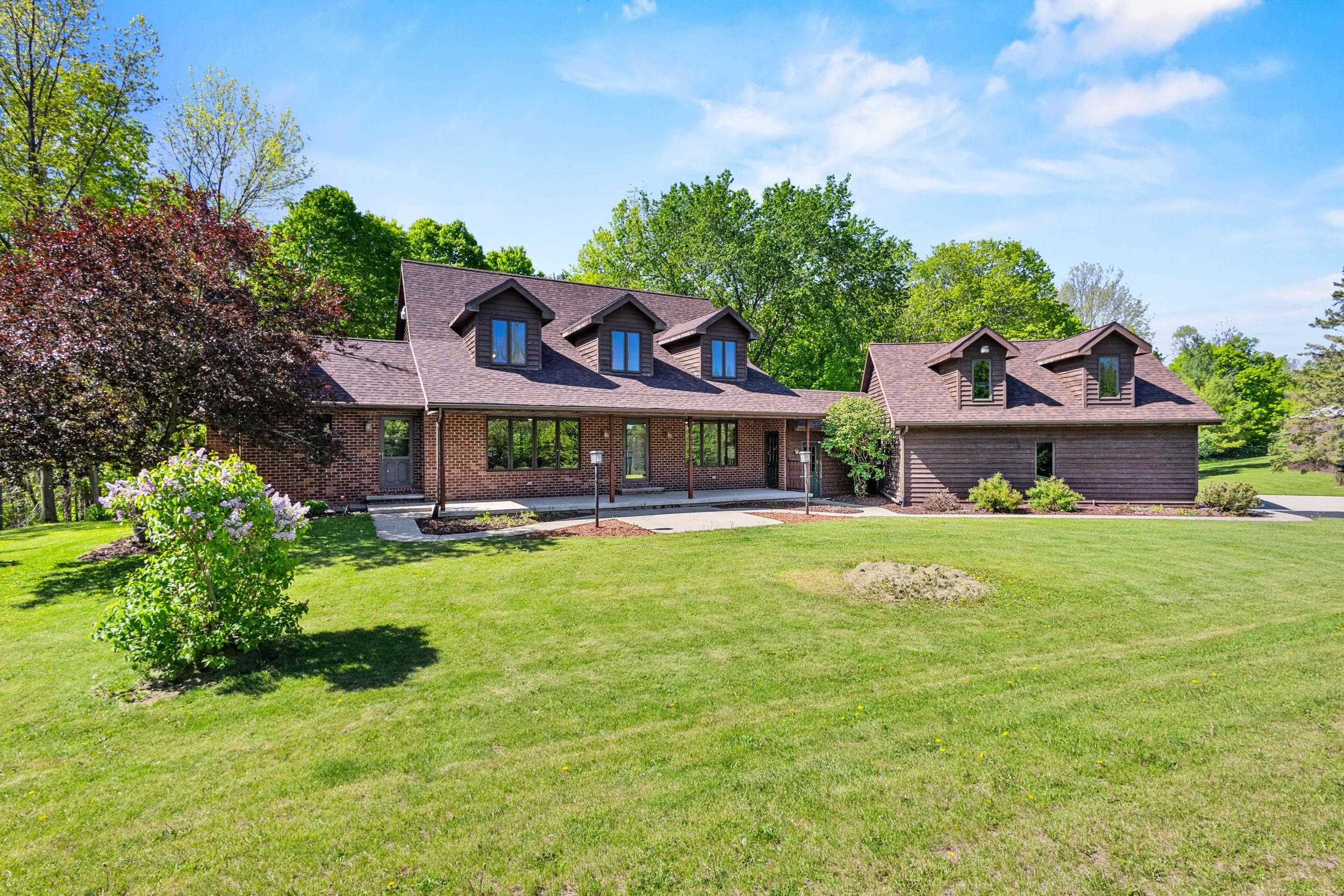5804 North Avenue Property Photo 8