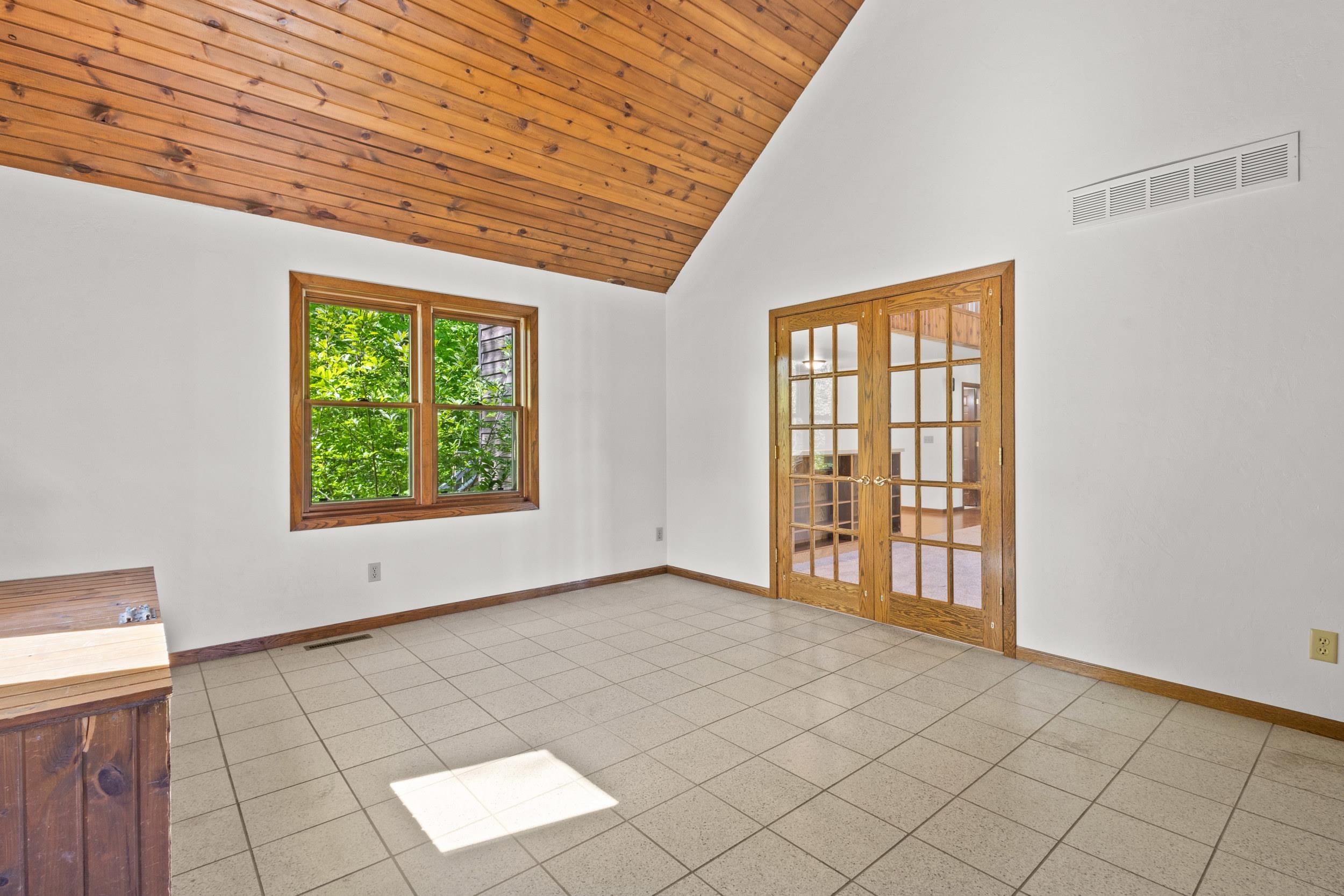 5804 North Avenue Property Photo 27