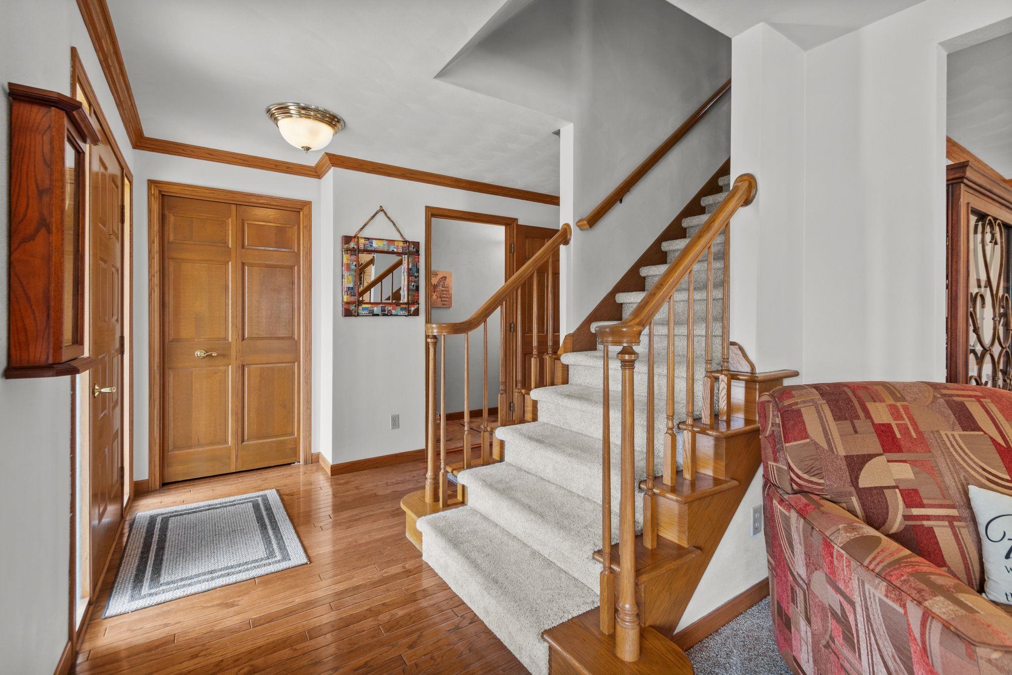 3221 N Country Run Drive Property Photo 5
