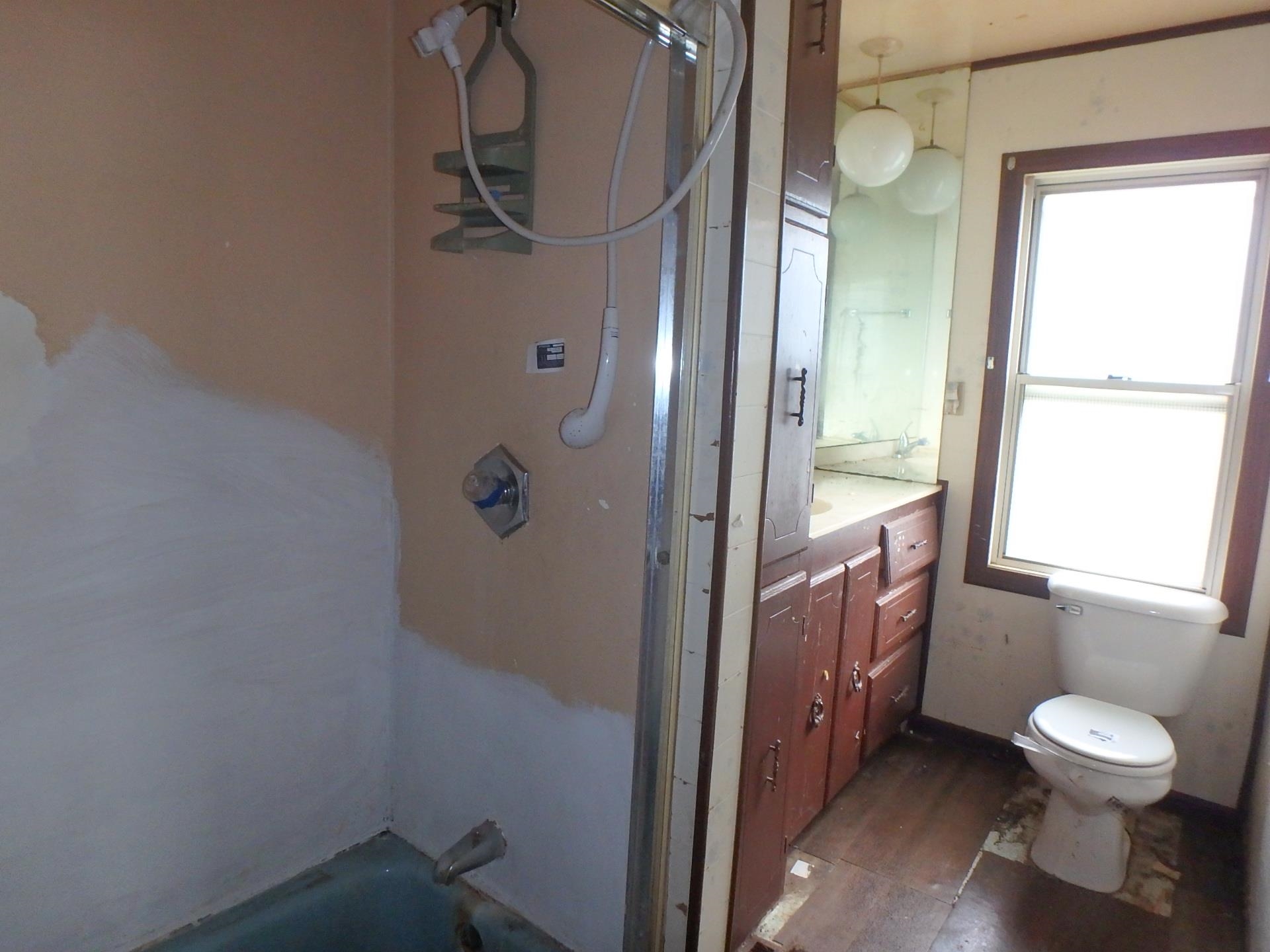 515 Vroman Street Property Photo 9