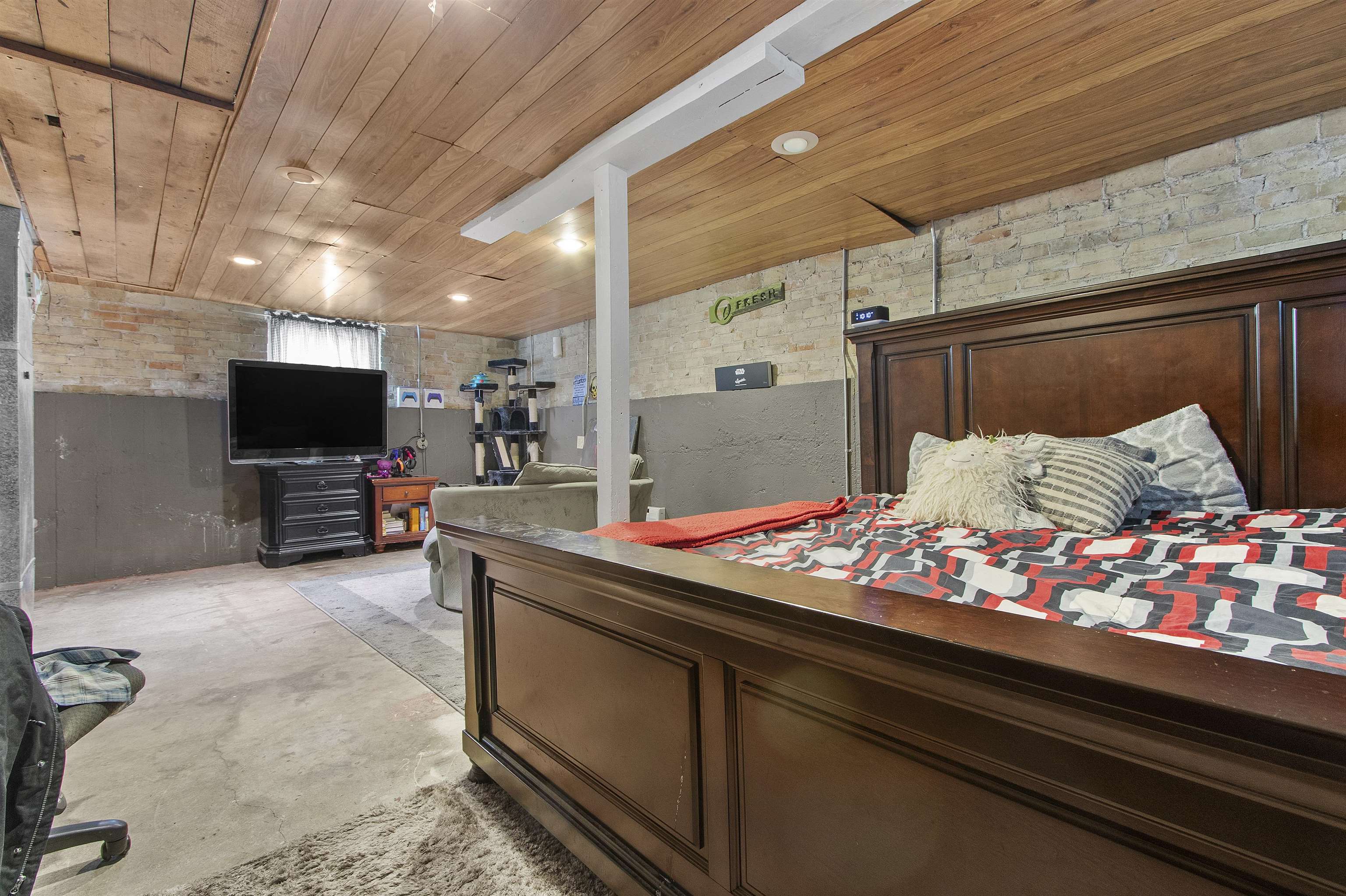 124 Park Street Property Photo 25