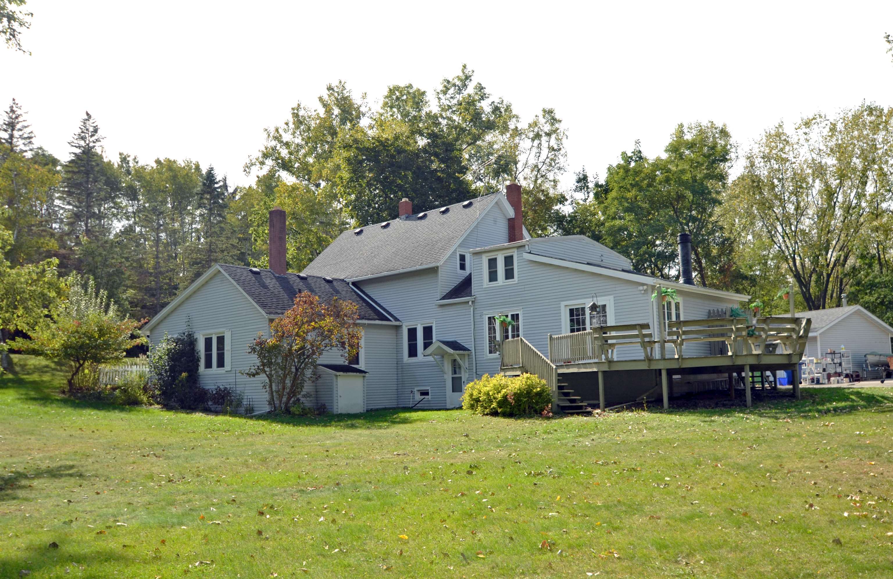 2553 Deckner Avenue Property Photo 4