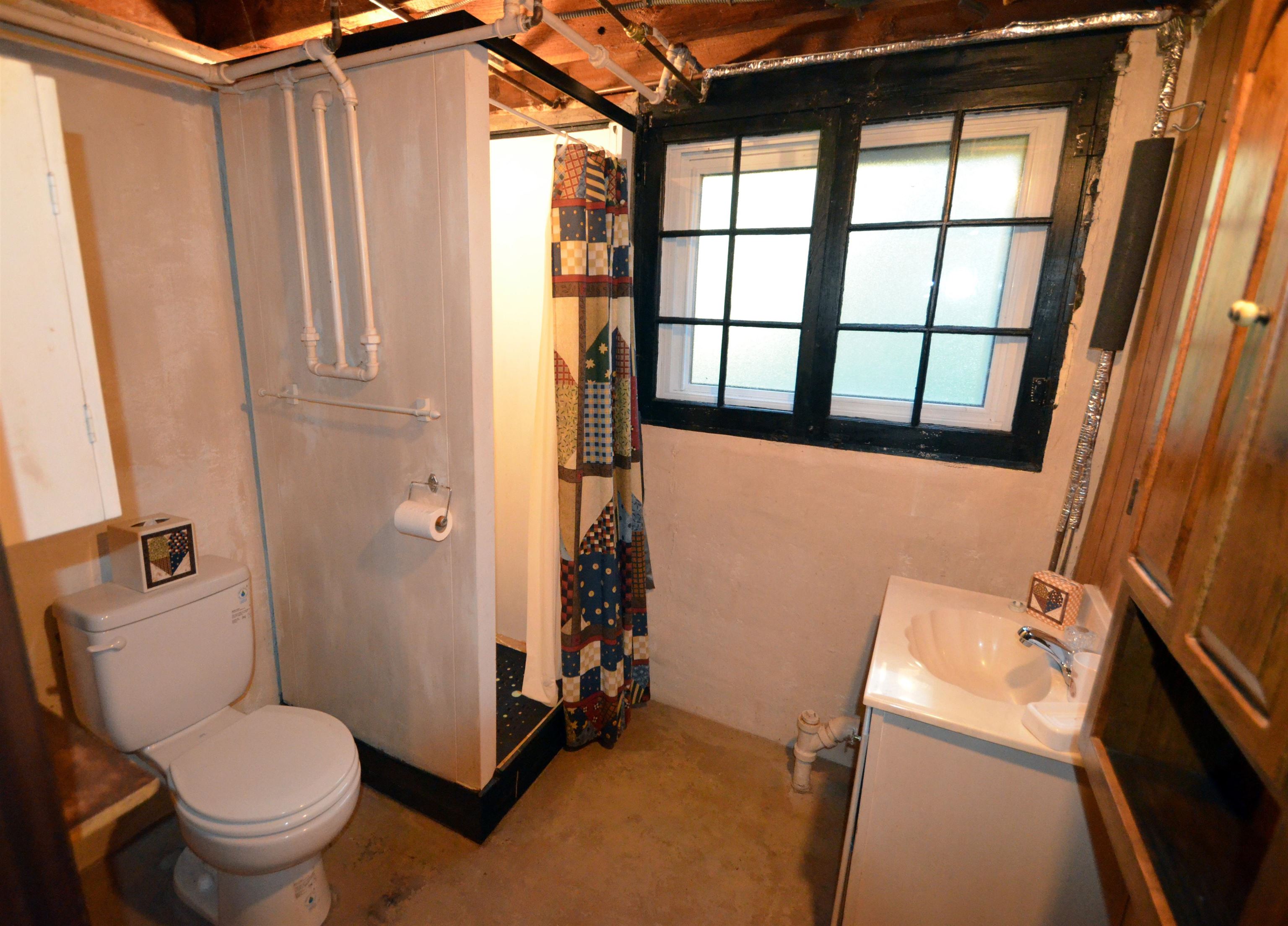 2553 Deckner Avenue Property Photo 18