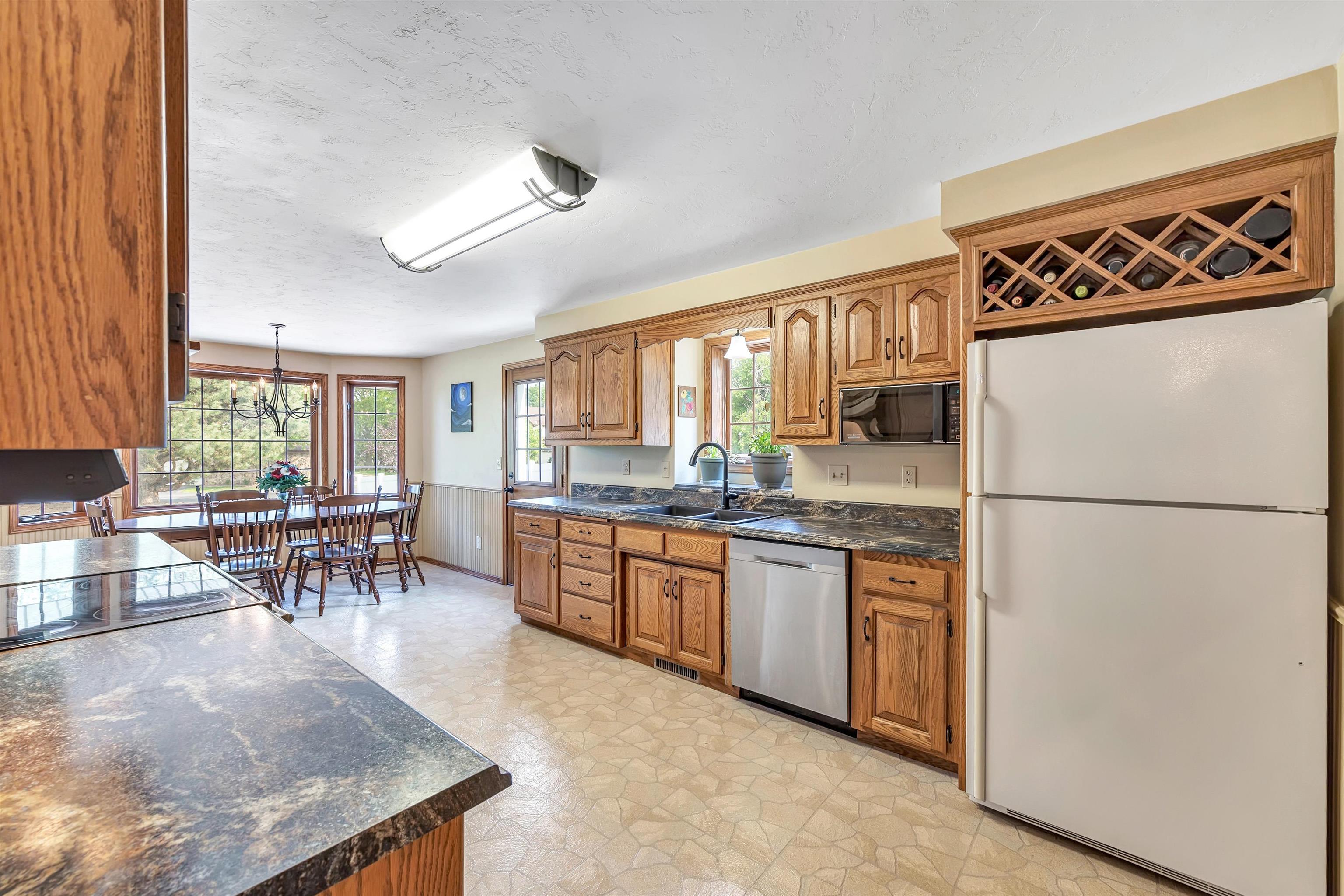 710 Eau Pleine Court Property Photo 8