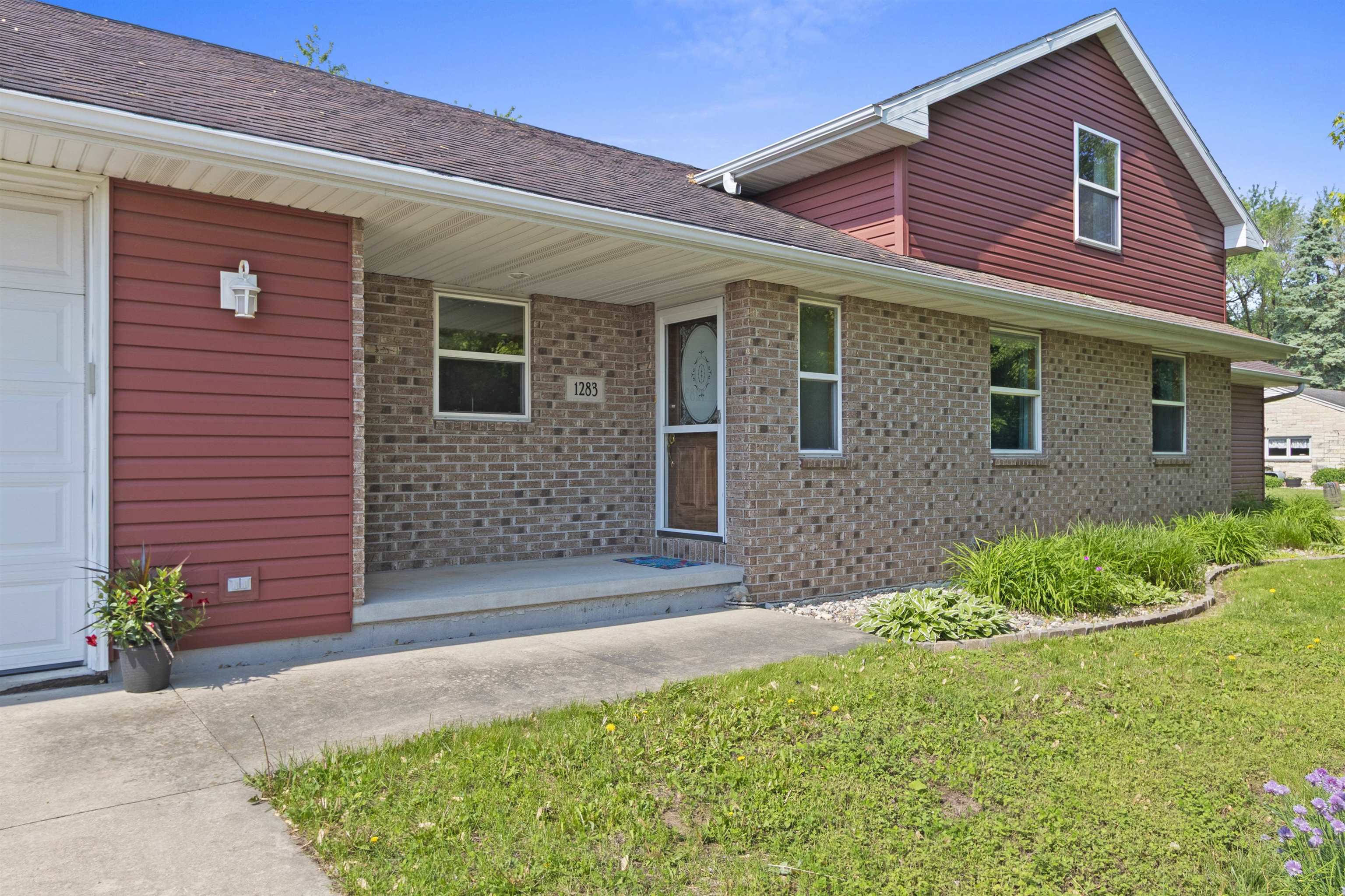 1283 Sundown Lane Property Photo 4