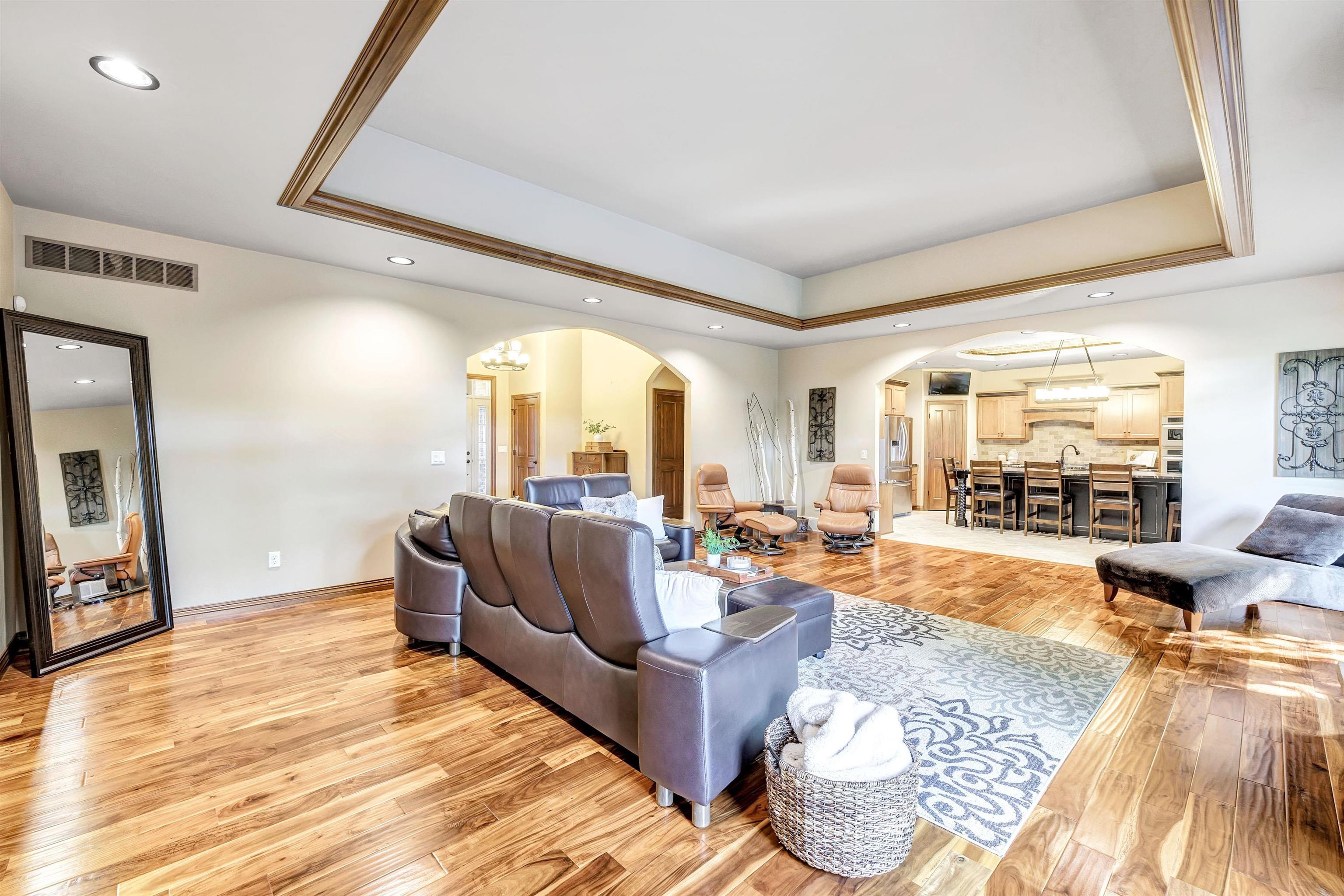 1830 Pine Tree Court Property Photo 7