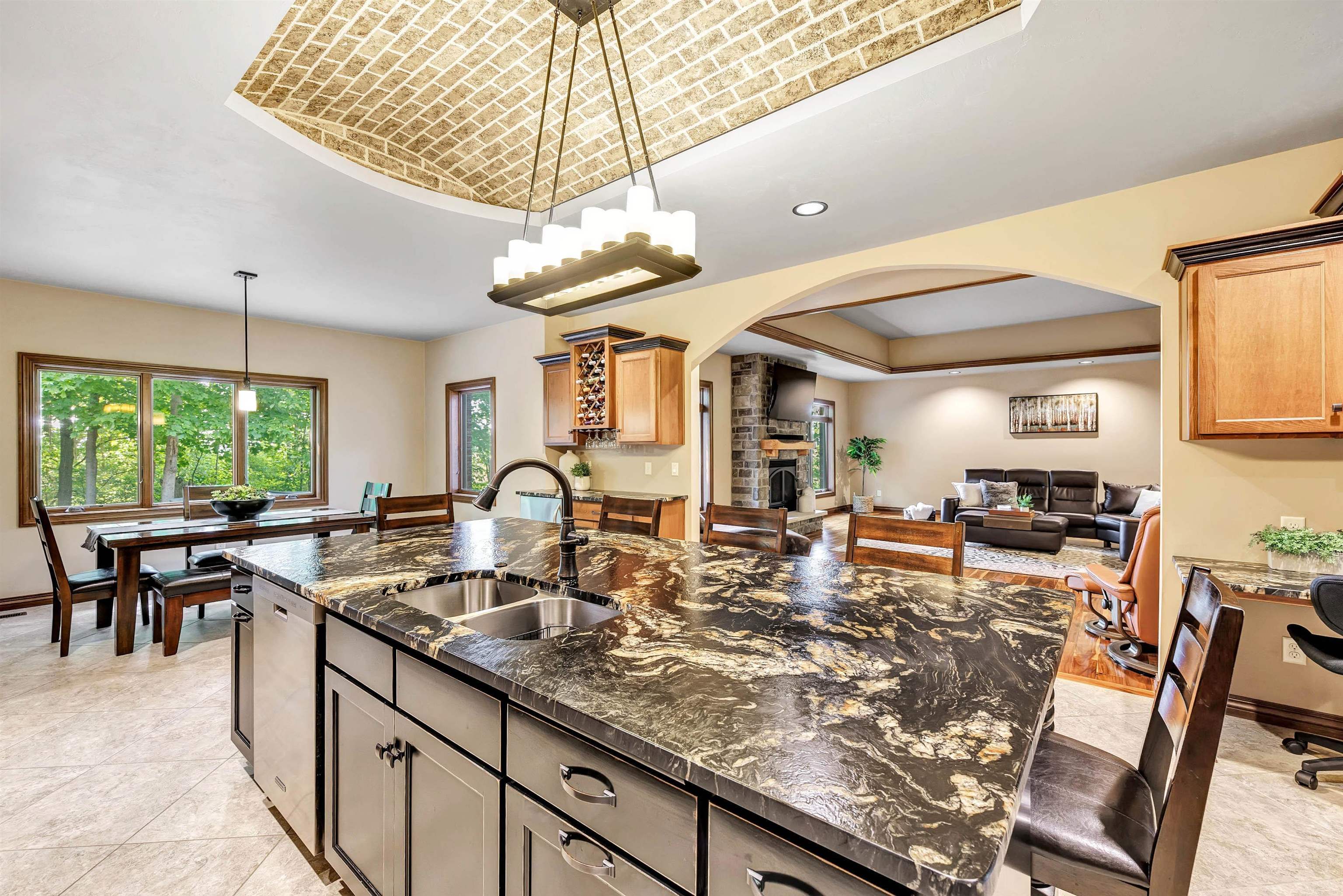 1830 Pine Tree Court Property Photo 14