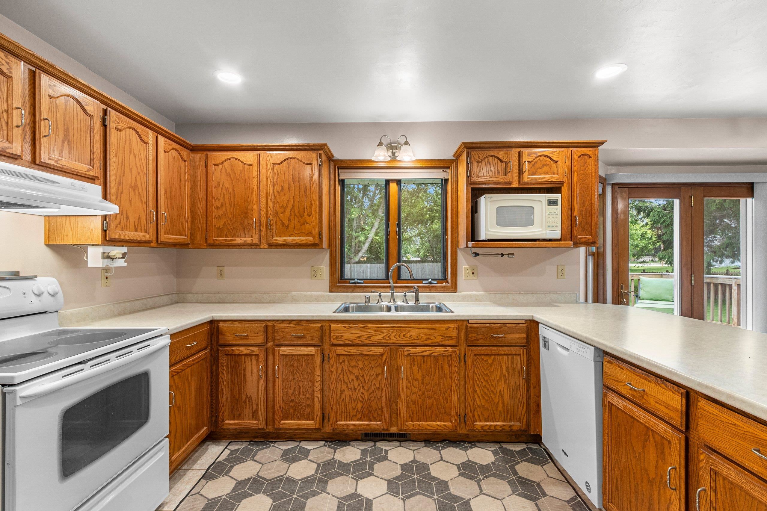 3011 Evergreen Avenue Property Photo 6