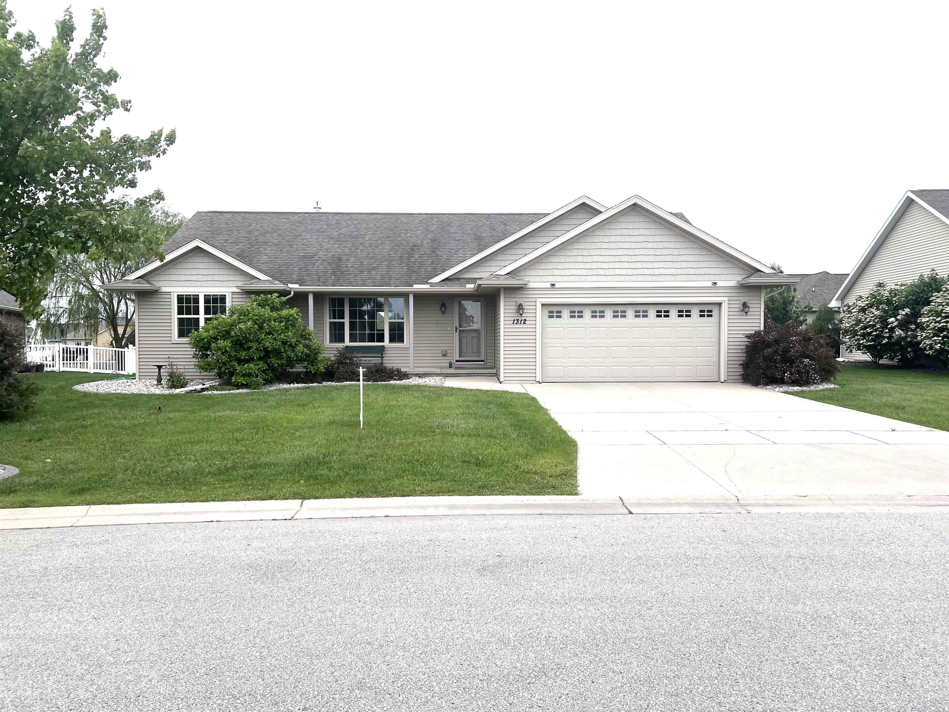 1312 NAVIGATOR Way Property Photo 1
